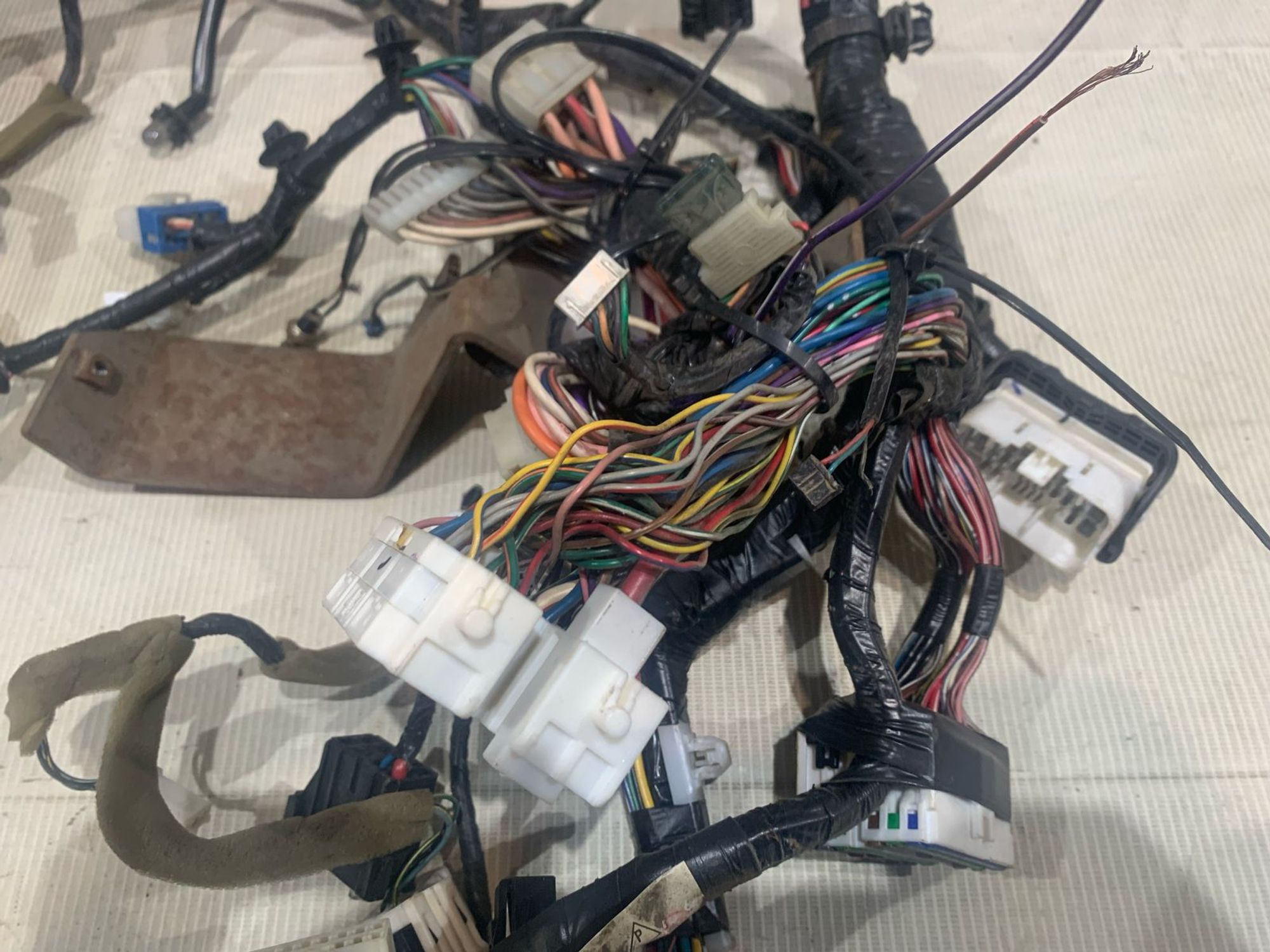https://gcs.partsauto.market/rn-stockpro.appspot.com/thmbs/userImages/5bd9f82b295ca622c9b7c916cd62060a/part/a811b4d0-ff89-44ee-9ea5-a5c72abd4082_1742812481004.jpg