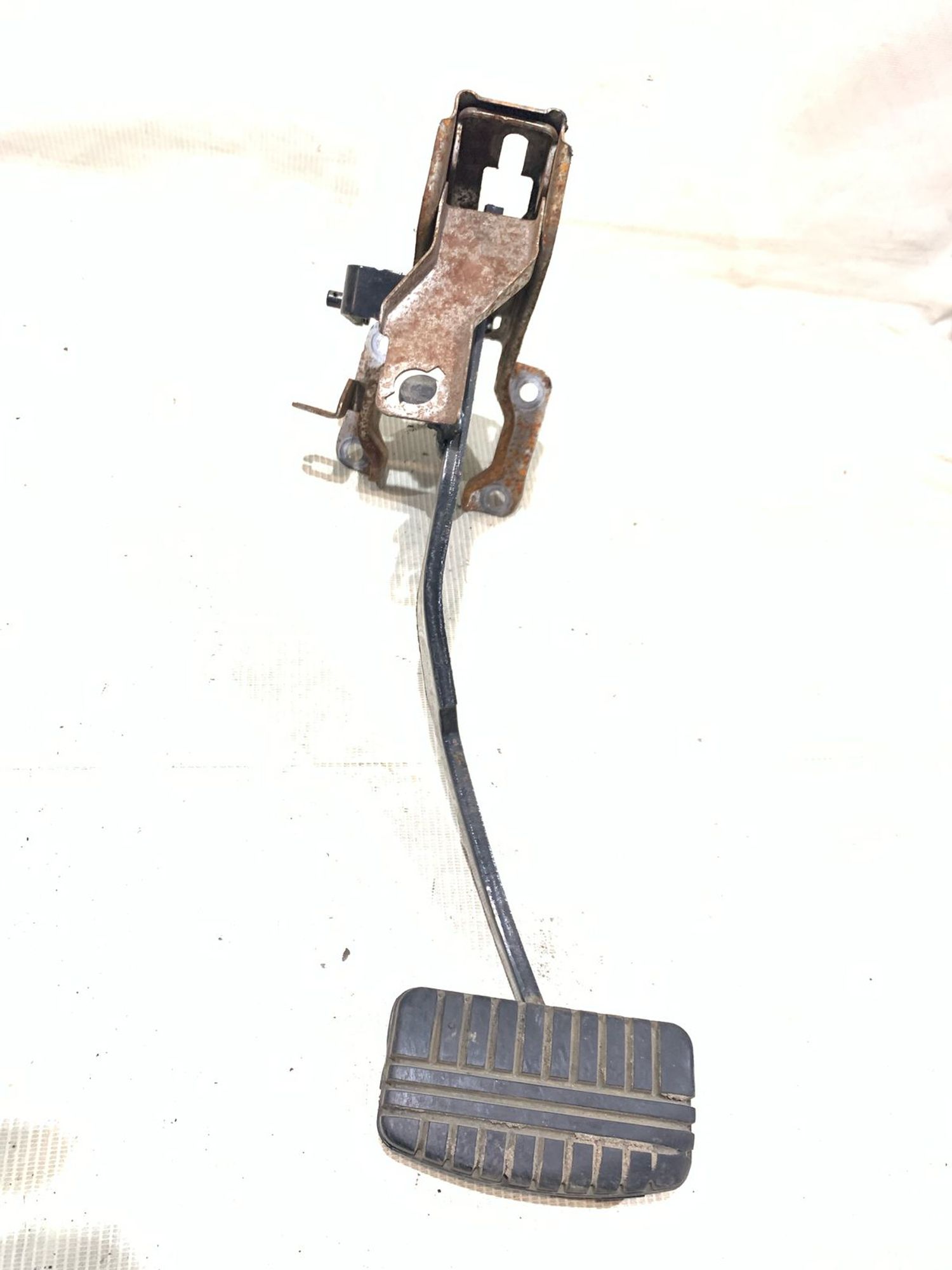https://gcs.partsauto.market/rn-stockpro.appspot.com/thmbs/userImages/5bd9f82b295ca622c9b7c916cd62060a/part/ad4de6c3-dce1-4dae-bb5a-6d5a68c57b93_1743428227610.jpg