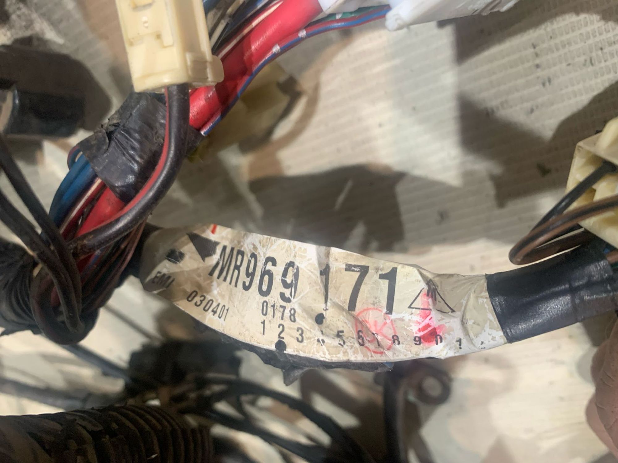 https://gcs.partsauto.market/rn-stockpro.appspot.com/thmbs/userImages/5bd9f82b295ca622c9b7c916cd62060a/part/c60e87f3-bd75-4e90-a82f-ecf46fc09e71_1742815664164.jpg