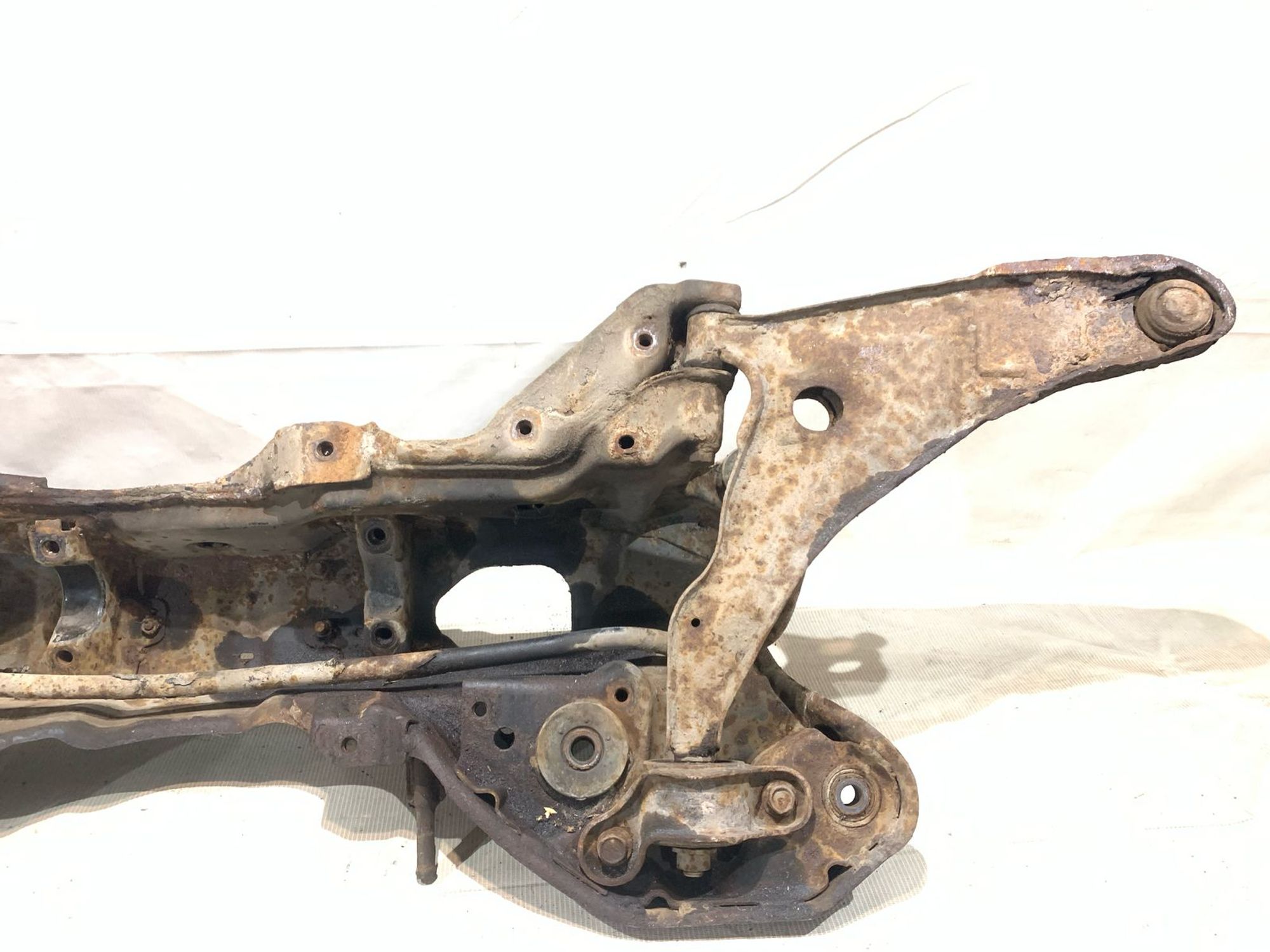 https://gcs.partsauto.market/rn-stockpro.appspot.com/thmbs/userImages/5bd9f82b295ca622c9b7c916cd62060a/part/fce12815-3a28-41b2-8c65-4e45addf7005_1741948854483.jpg