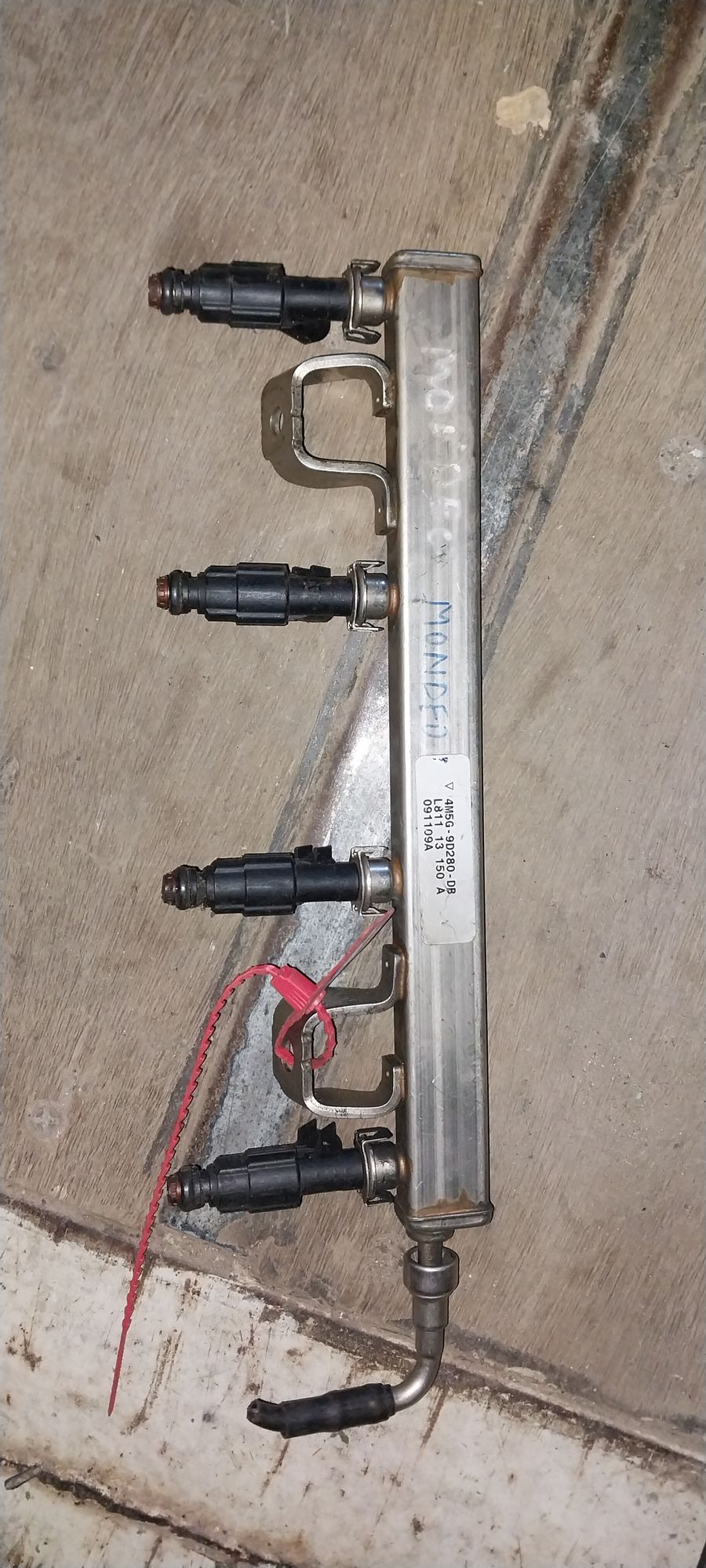 https://gcs.partsauto.market/rn-stockpro.appspot.com/thmbs/userImages/6c041085ce847b07e3ea33e65ae09e6a/part/2bff6997-e131-439a-bc01-86dd9f37ab76_1740040801477.jpg