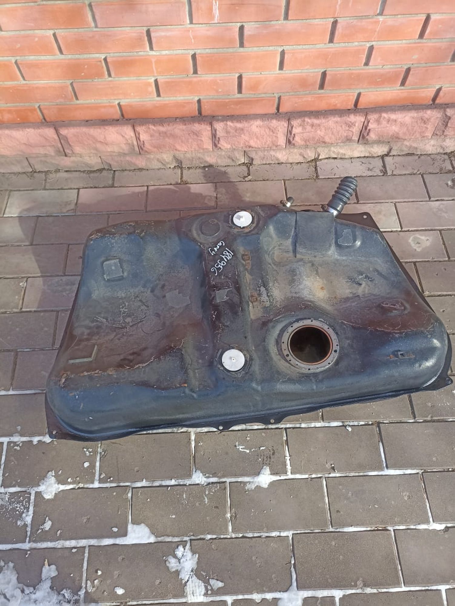 https://gcs.partsauto.market/rn-stockpro.appspot.com/thmbs/userImages/6c041085ce847b07e3ea33e65ae09e6a/part/5d74505a-564a-4ba0-99ee-0576705f0ffd_1740326454917.jpg