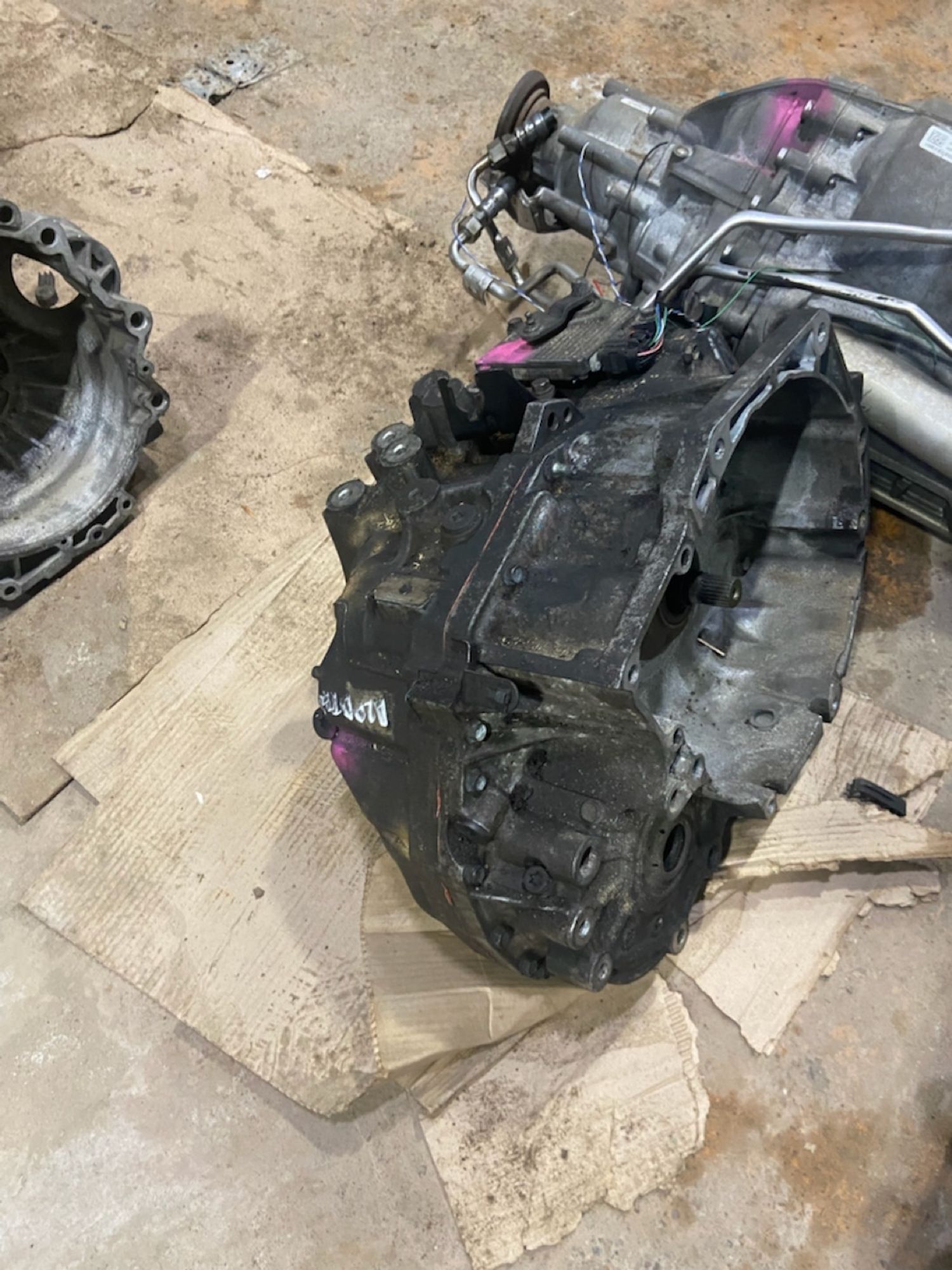 https://gcs.partsauto.market/rn-stockpro.appspot.com/thmbs/userImages/6f33805b29a6746de351b9316bd1f93c/part/2c938c81-ede3-49a7-93b8-76378b52f4a3_1744818936607.jpg