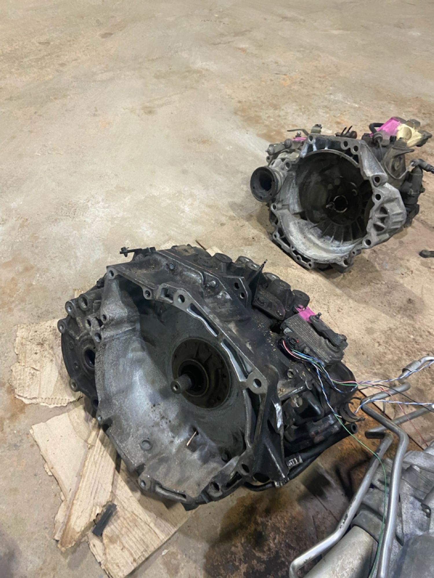 https://gcs.partsauto.market/rn-stockpro.appspot.com/thmbs/userImages/6f33805b29a6746de351b9316bd1f93c/part/c57df097-4a5e-4595-a73a-14a0a2a9fff1_1744818946401.jpg