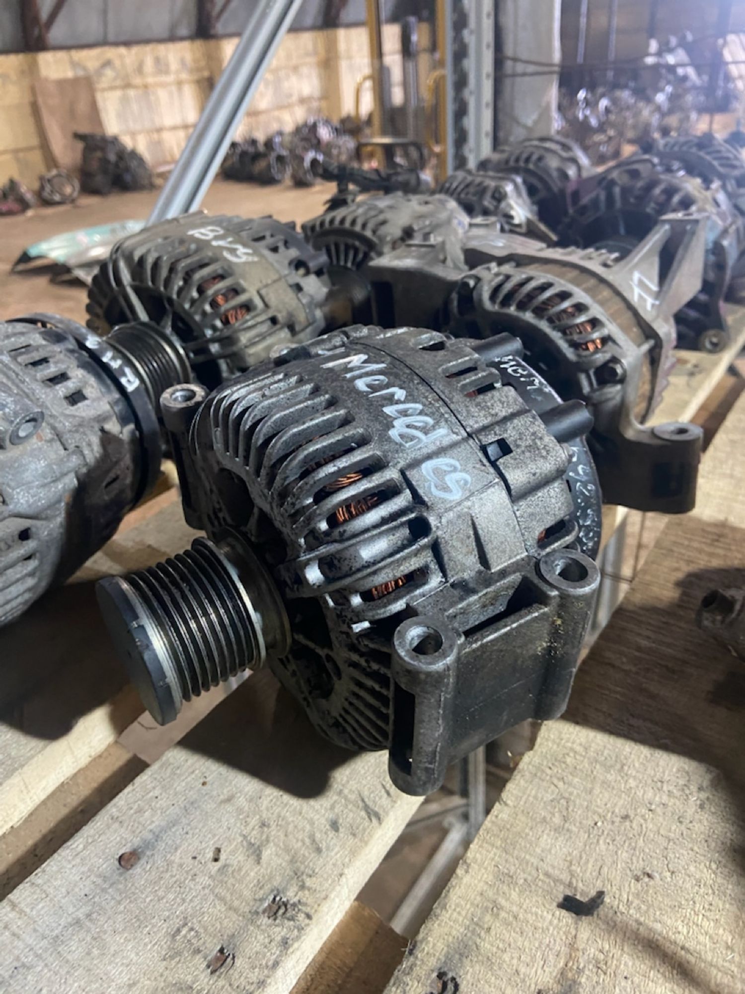 https://gcs.partsauto.market/rn-stockpro.appspot.com/thmbs/userImages/6f33805b29a6746de351b9316bd1f93c/part/cd63e57c-1d95-4429-aeea-592c84f5e3d2_1744806731220.jpg