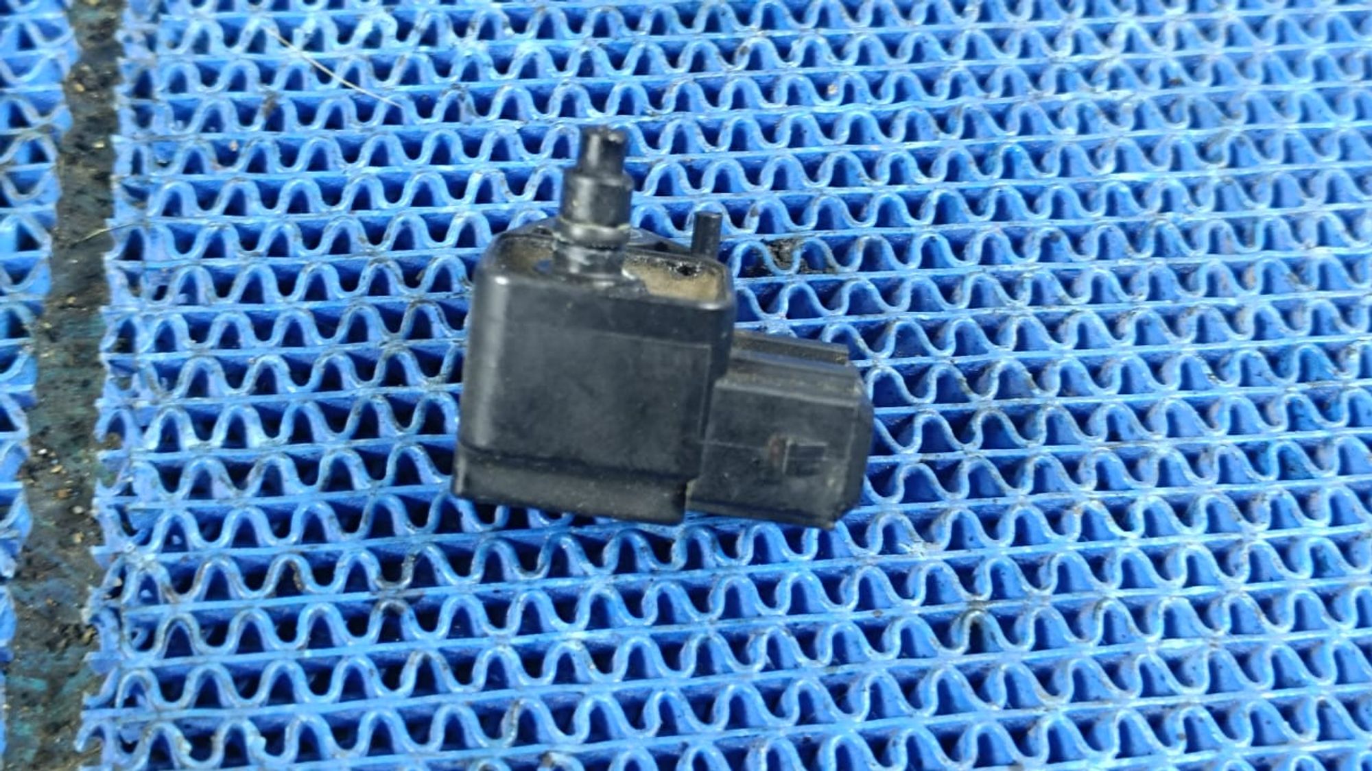 https://gcs.partsauto.market/rn-stockpro.appspot.com/thmbs/userImages/72ad5fba4727bffbc6ea9a8c61494201/part/02390e3f-2d58-44e6-8cd9-0d44718c7731_1745393603789.jpg