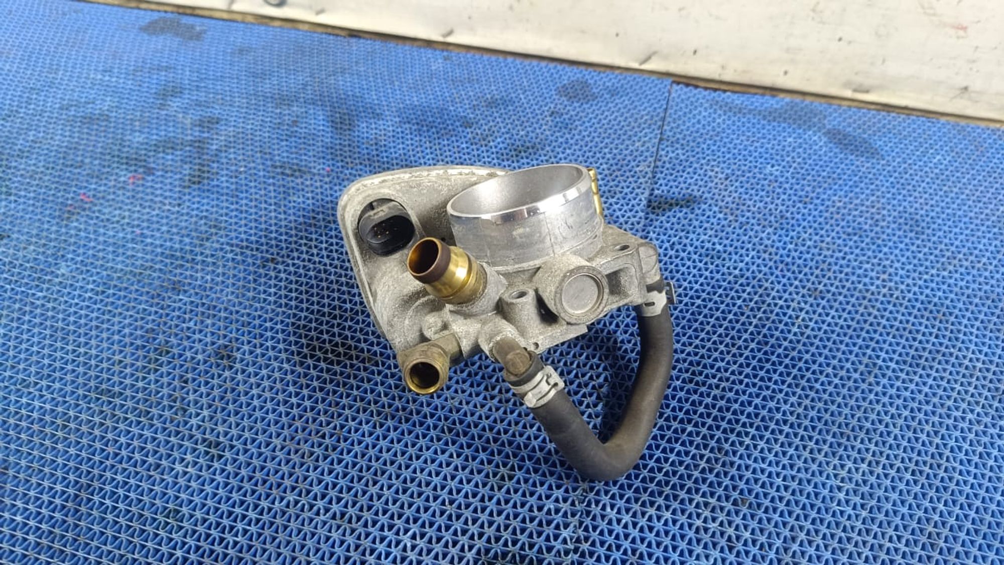 https://gcs.partsauto.market/rn-stockpro.appspot.com/thmbs/userImages/72ad5fba4727bffbc6ea9a8c61494201/part/082bb7e7-107e-4c35-98e9-f0fe6a3b76c7_1745844064006.jpg