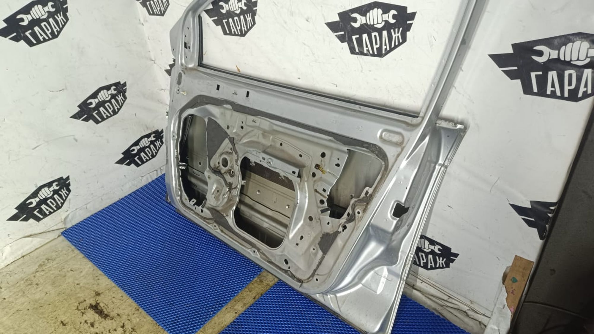 https://gcs.partsauto.market/rn-stockpro.appspot.com/thmbs/userImages/72ad5fba4727bffbc6ea9a8c61494201/part/0b3b08b2-12ac-4a11-8e1d-97b6a9fa9eee_1744396645150.jpg