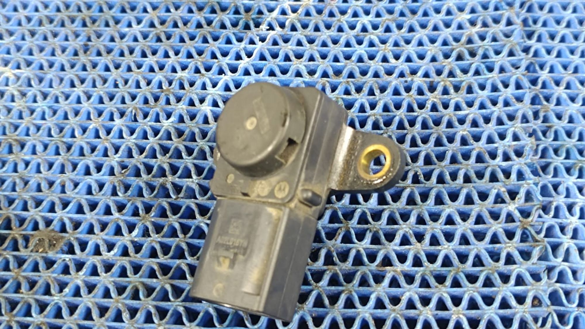 https://gcs.partsauto.market/rn-stockpro.appspot.com/thmbs/userImages/72ad5fba4727bffbc6ea9a8c61494201/part/0d6b8508-31c0-40fc-ba6b-002b14955ae1_1745750132934.jpg