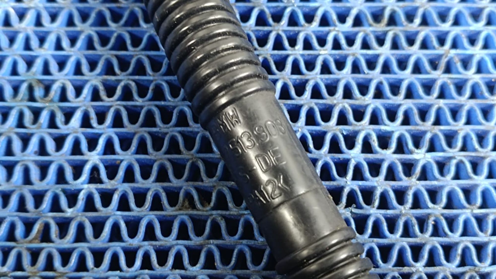 https://gcs.partsauto.market/rn-stockpro.appspot.com/thmbs/userImages/72ad5fba4727bffbc6ea9a8c61494201/part/10c171bf-15ae-4d8e-9344-a77f3bf32088_1745868416401.jpg
