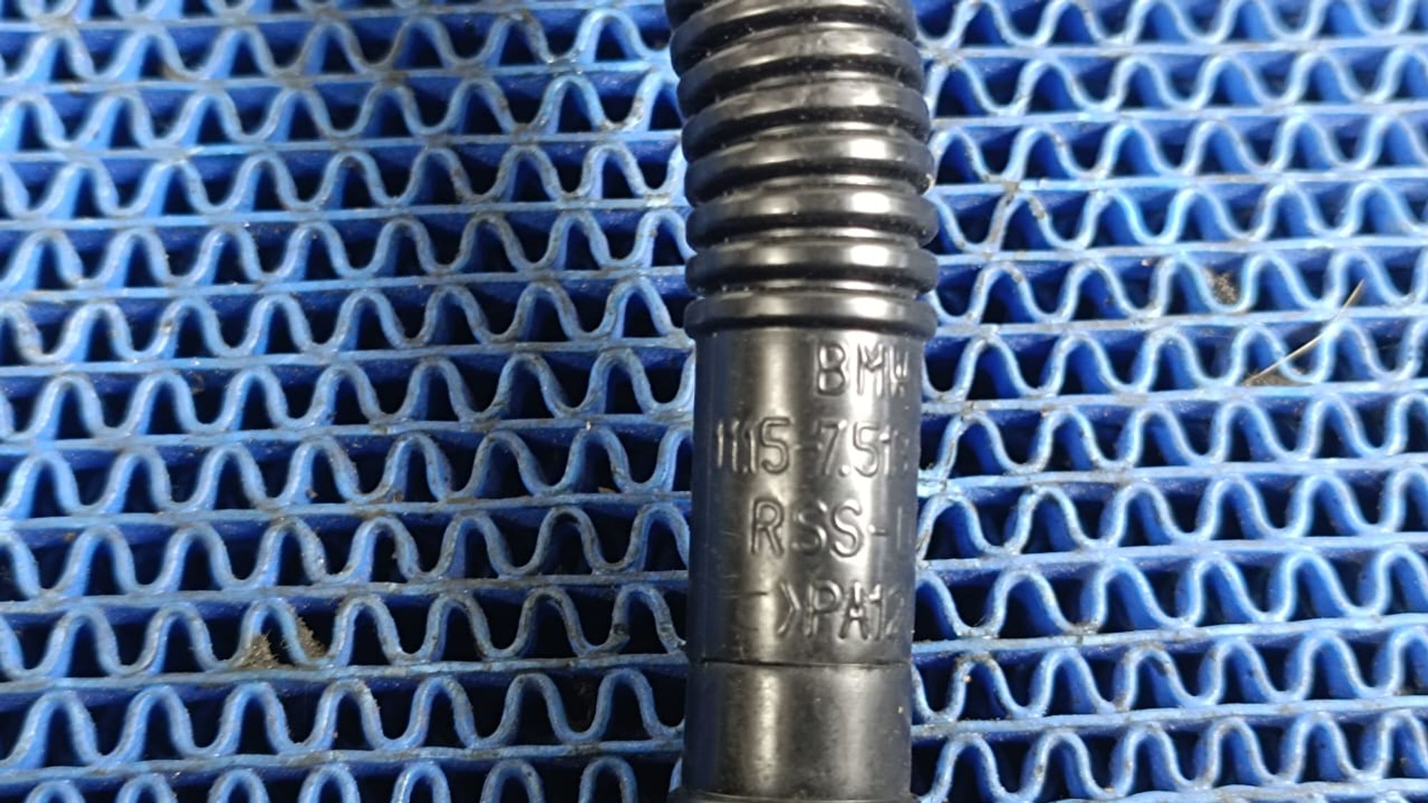 https://gcs.partsauto.market/rn-stockpro.appspot.com/thmbs/userImages/72ad5fba4727bffbc6ea9a8c61494201/part/1309975b-8f1c-48a7-ae4c-ca89f85b07b7_1745868412689.jpg