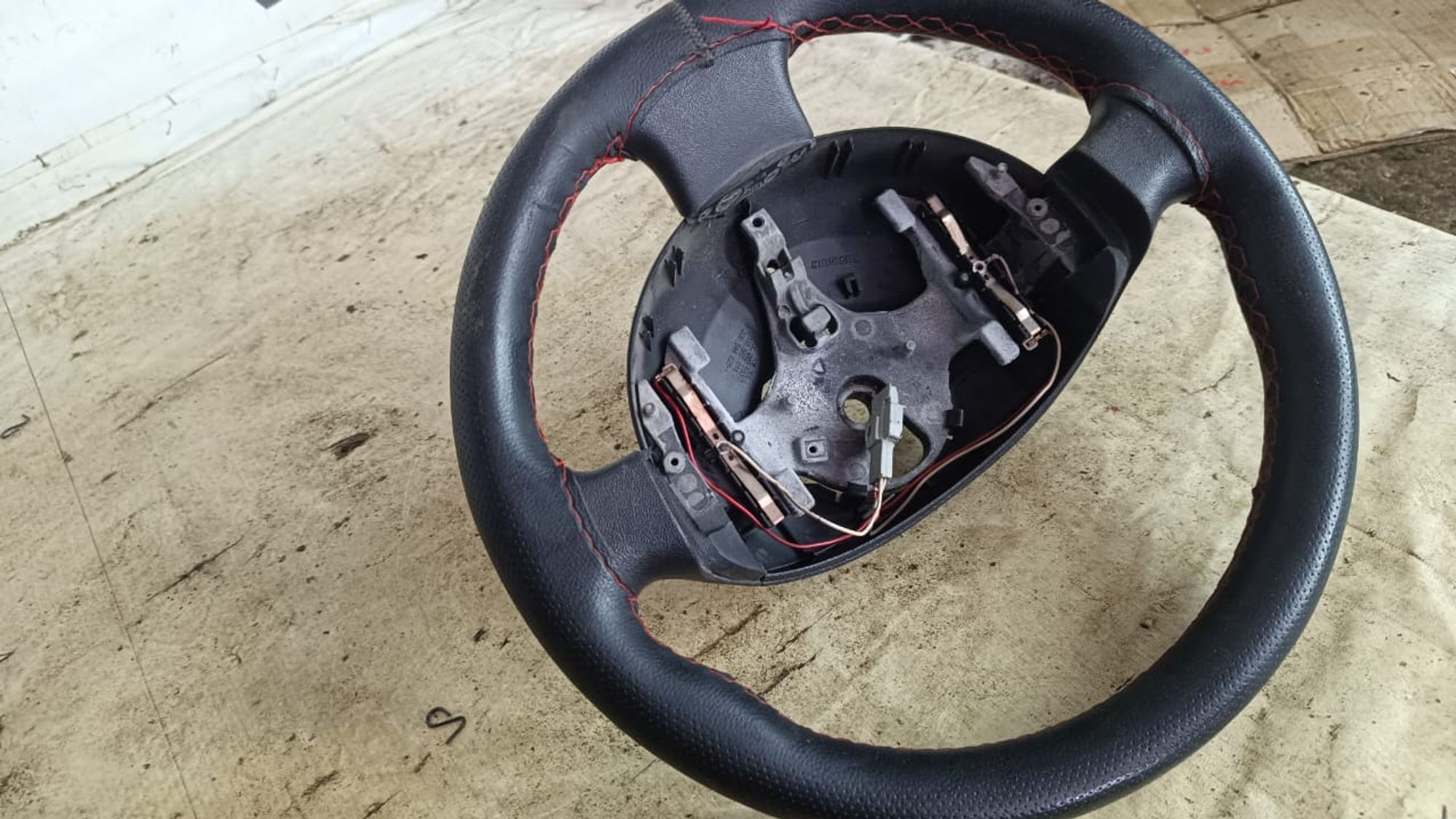 https://gcs.partsauto.market/rn-stockpro.appspot.com/thmbs/userImages/72ad5fba4727bffbc6ea9a8c61494201/part/19327104-5455-4932-a461-6501128817ff_1742042730483.jpg