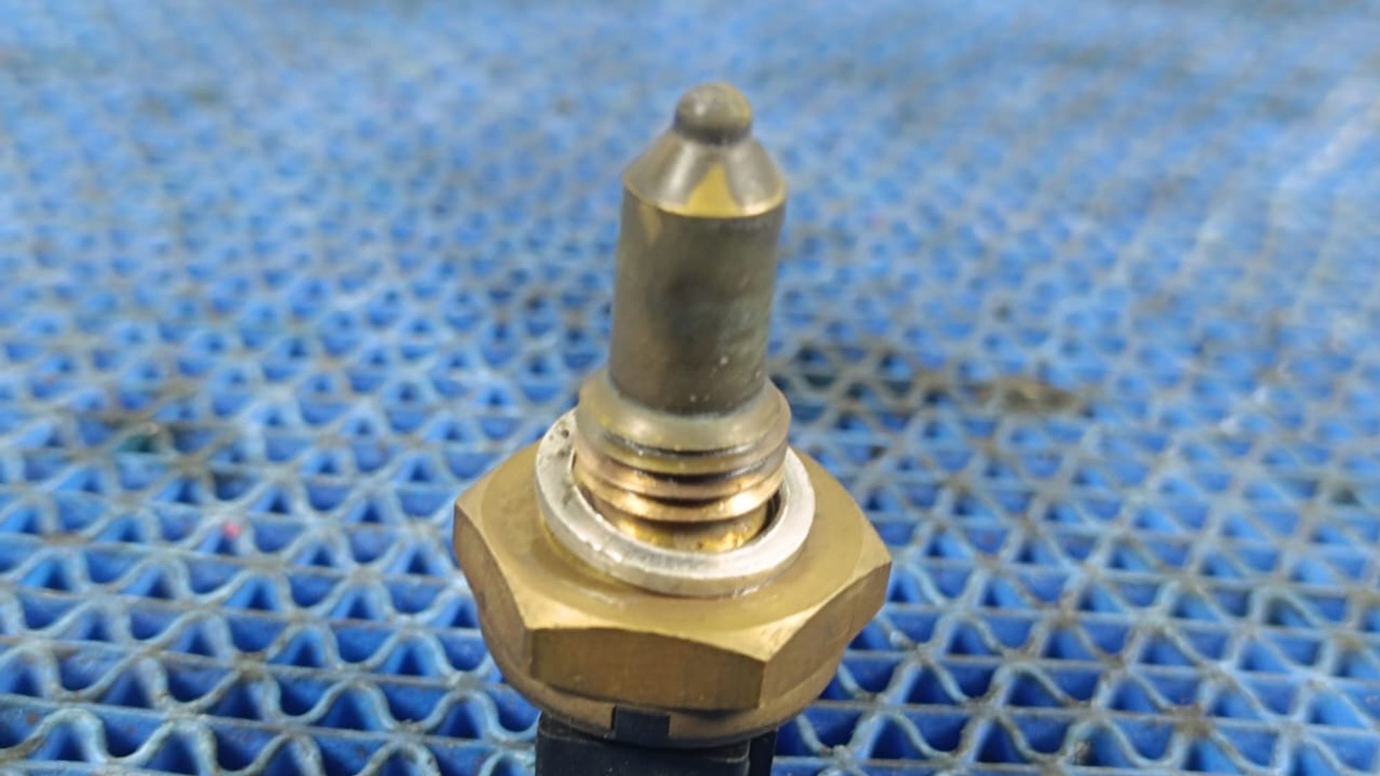 https://gcs.partsauto.market/rn-stockpro.appspot.com/thmbs/userImages/72ad5fba4727bffbc6ea9a8c61494201/part/1fc33326-aab9-42fa-bfe2-2e7ea6778d7c_1745867795806.jpg