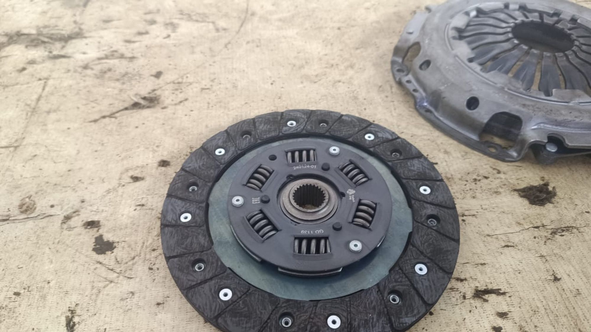 https://gcs.partsauto.market/rn-stockpro.appspot.com/thmbs/userImages/72ad5fba4727bffbc6ea9a8c61494201/part/219f5ad4-4ada-418e-89ae-9e0bbf675034_1742540682913.jpg