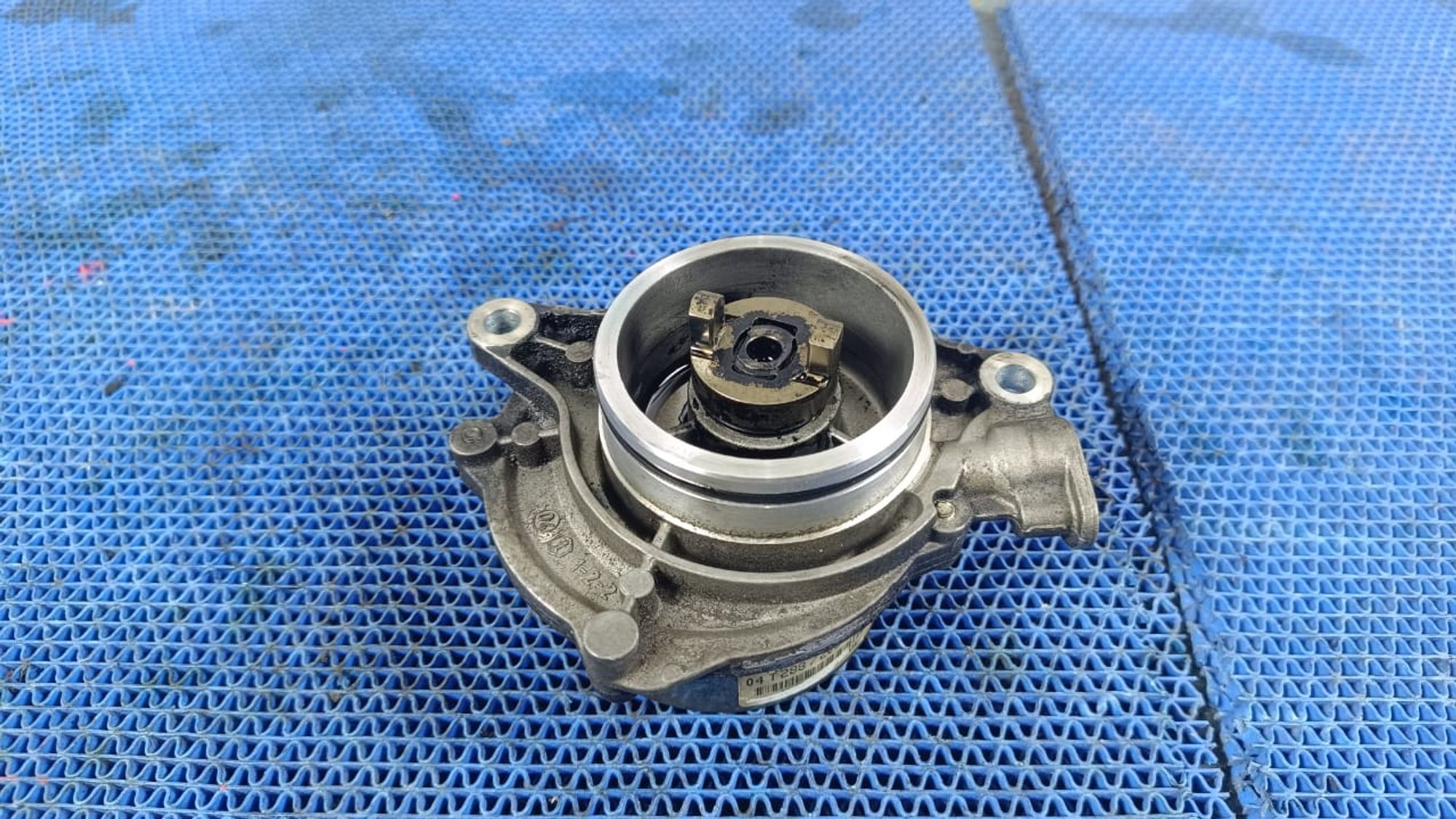 https://gcs.partsauto.market/rn-stockpro.appspot.com/thmbs/userImages/72ad5fba4727bffbc6ea9a8c61494201/part/22ae515f-5817-4d8f-a01f-57fc8e05bfed_1745243359349.jpg