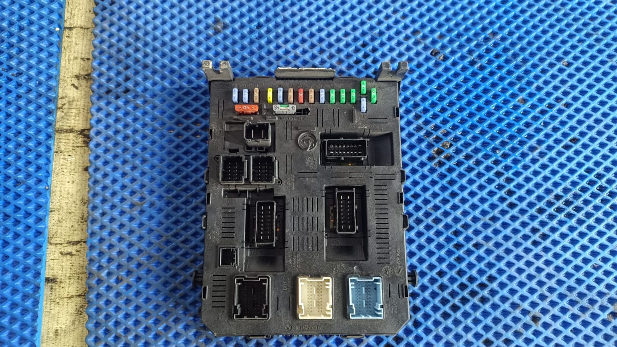 https://gcs.partsauto.market/rn-stockpro.appspot.com/thmbs/userImages/72ad5fba4727bffbc6ea9a8c61494201/part/2470004f-321f-4234-9b75-f5e2865ed85d_1747037490376.jpg