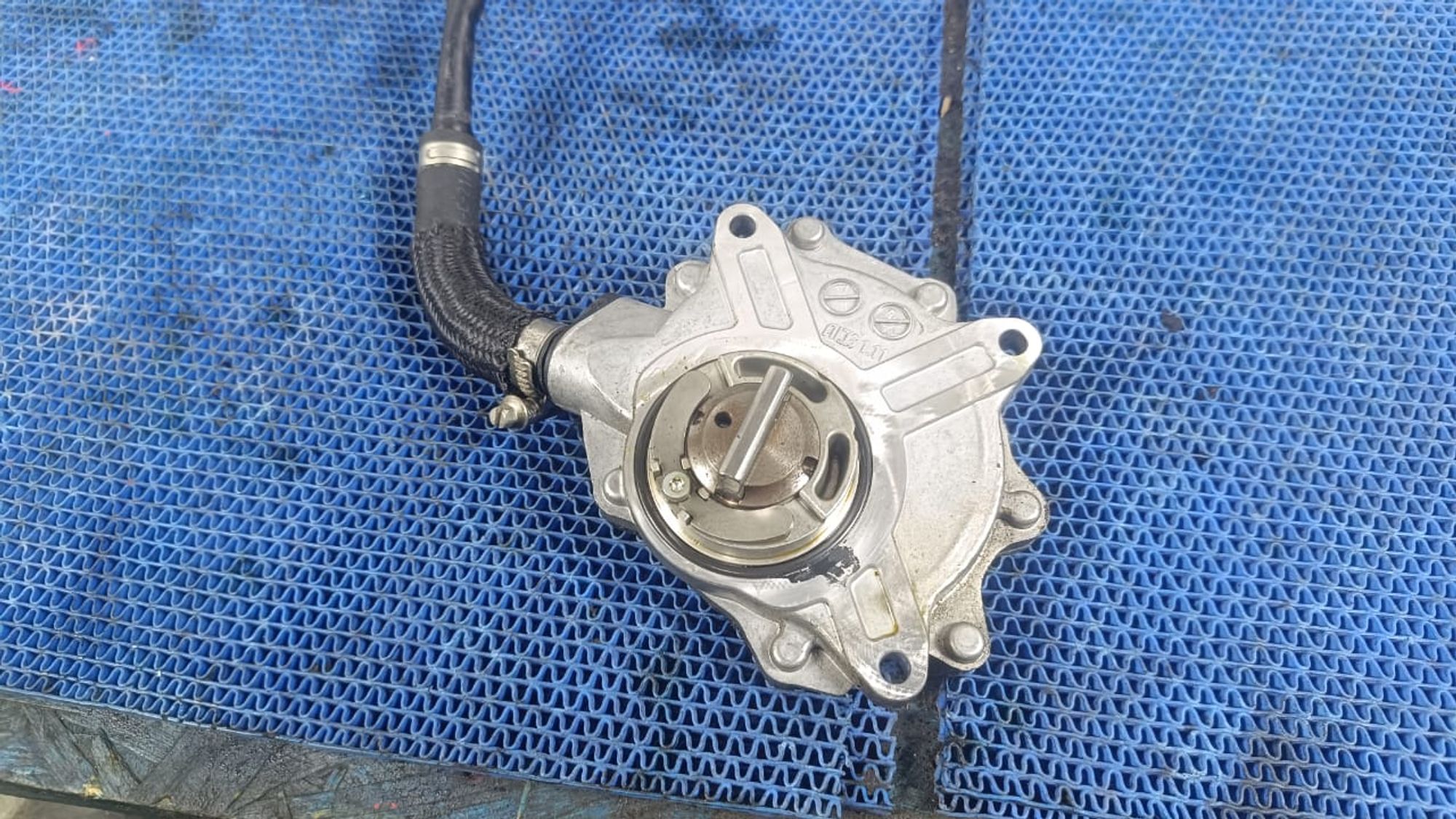 https://gcs.partsauto.market/rn-stockpro.appspot.com/thmbs/userImages/72ad5fba4727bffbc6ea9a8c61494201/part/25bd957a-c3c4-476f-a47f-d86890186323_1745584885925.jpg