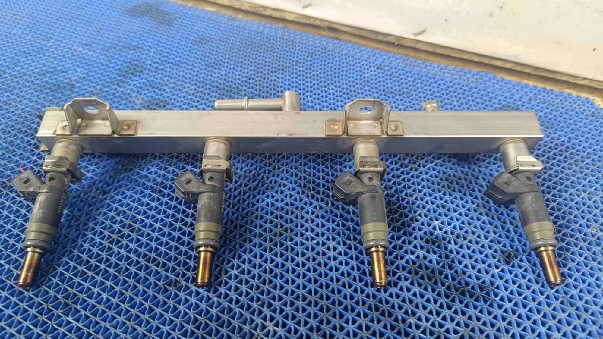 https://gcs.partsauto.market/rn-stockpro.appspot.com/thmbs/userImages/72ad5fba4727bffbc6ea9a8c61494201/part/26f3f87d-5796-4ac5-9827-84efbdaa8d71_1745589027781.jpg