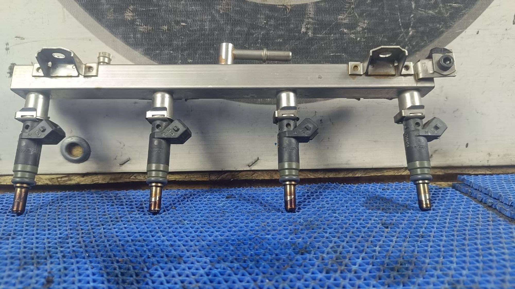 https://gcs.partsauto.market/rn-stockpro.appspot.com/thmbs/userImages/72ad5fba4727bffbc6ea9a8c61494201/part/27234d37-8217-42e1-8538-35727b3592f0_1745589021455.jpg