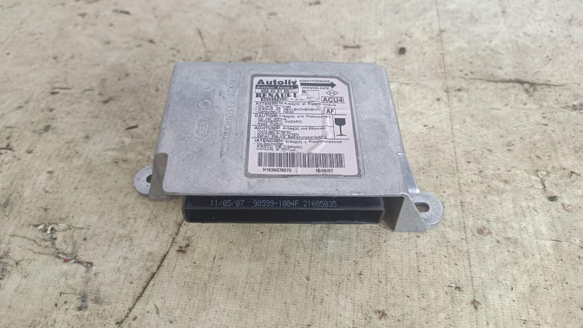 https://gcs.partsauto.market/rn-stockpro.appspot.com/thmbs/userImages/72ad5fba4727bffbc6ea9a8c61494201/part/27e85c00-e922-405f-b636-07eb0afd1205_1742996249230.jpg
