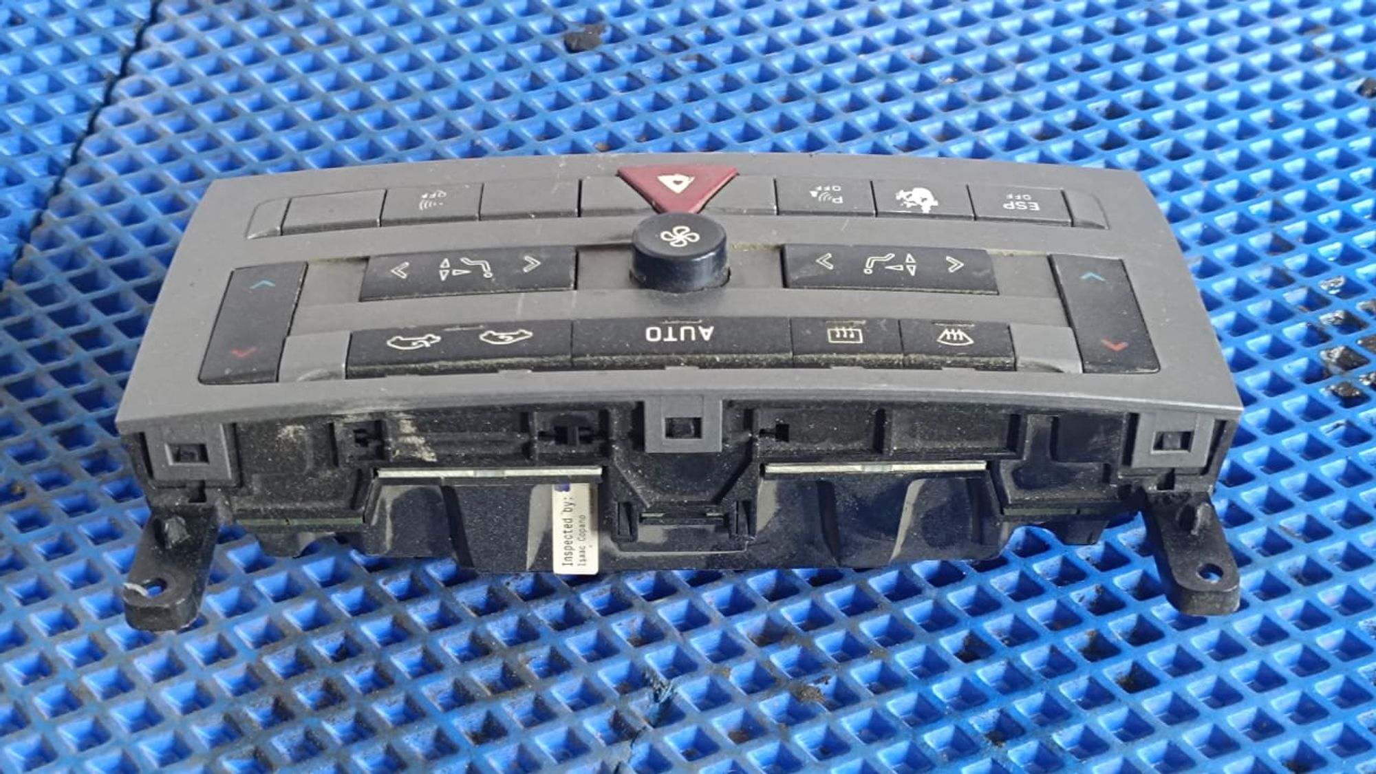 https://gcs.partsauto.market/rn-stockpro.appspot.com/thmbs/userImages/72ad5fba4727bffbc6ea9a8c61494201/part/2a5575e8-43a3-4690-99ea-4af8638cf033_1746953189365.jpg