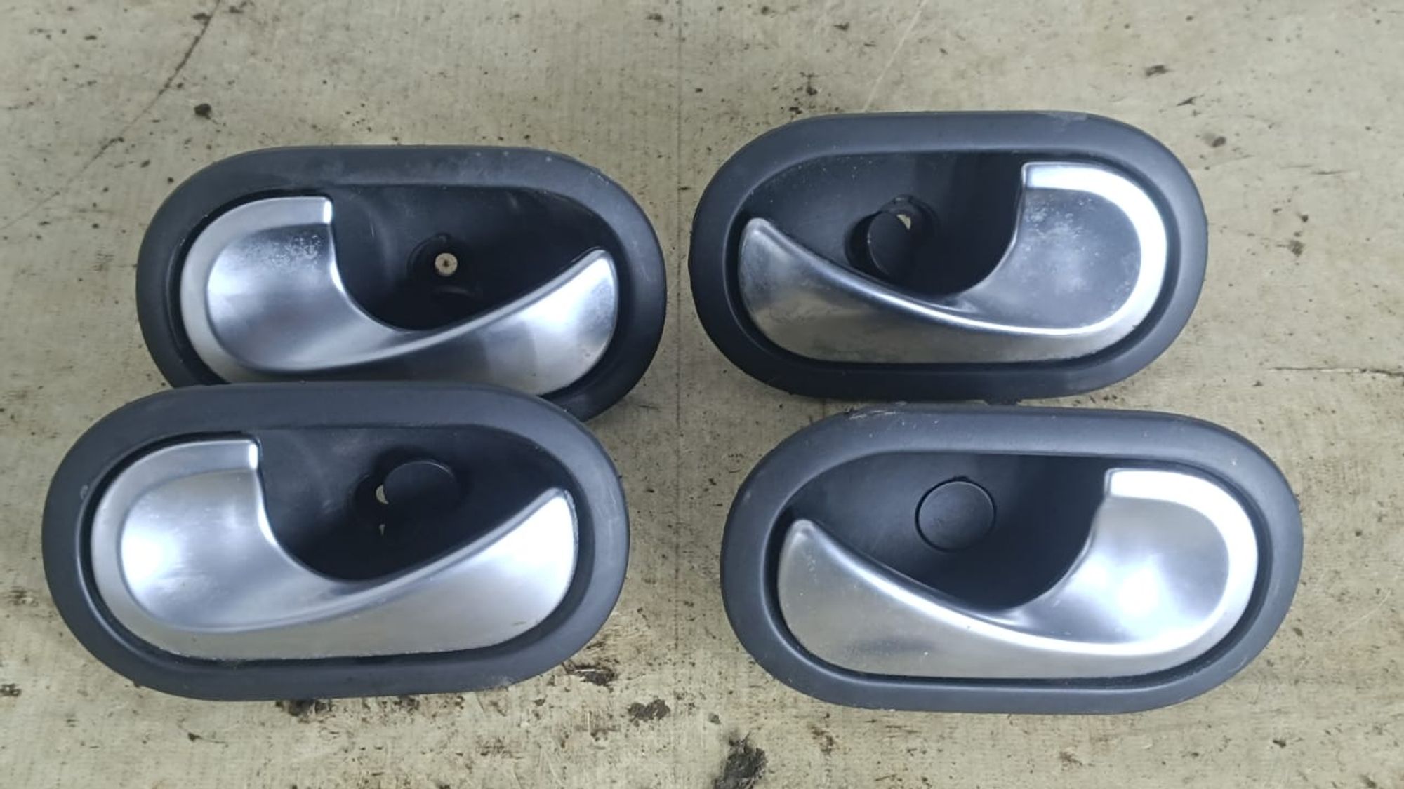 https://gcs.partsauto.market/rn-stockpro.appspot.com/thmbs/userImages/72ad5fba4727bffbc6ea9a8c61494201/part/2b9a1504-d4ad-4852-9246-fe086257b223_1741445361654.jpg