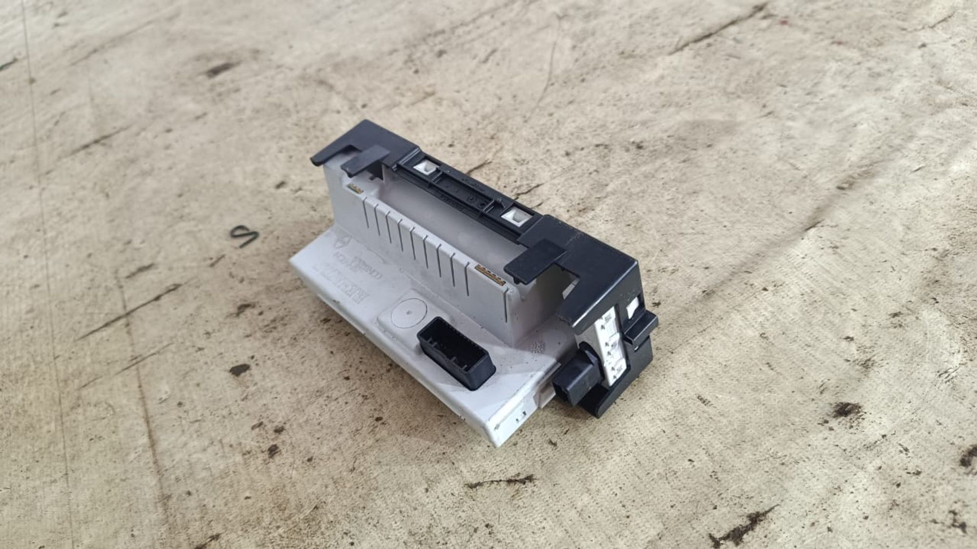 https://gcs.partsauto.market/rn-stockpro.appspot.com/thmbs/userImages/72ad5fba4727bffbc6ea9a8c61494201/part/2d09fbad-5a6c-4e15-95c7-9bdee4bff303_1742042441716.jpg