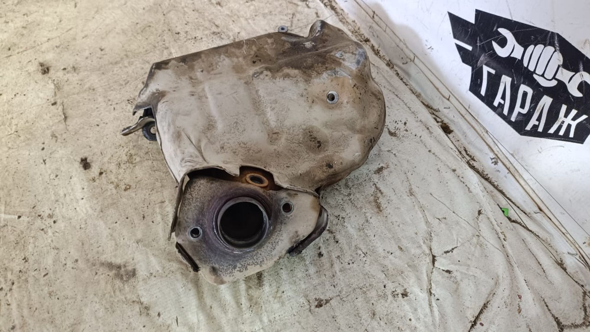 https://gcs.partsauto.market/rn-stockpro.appspot.com/thmbs/userImages/72ad5fba4727bffbc6ea9a8c61494201/part/2ffc07d6-0c2e-47a1-b61d-10fe8ad1d1e7_1742926156948.jpg