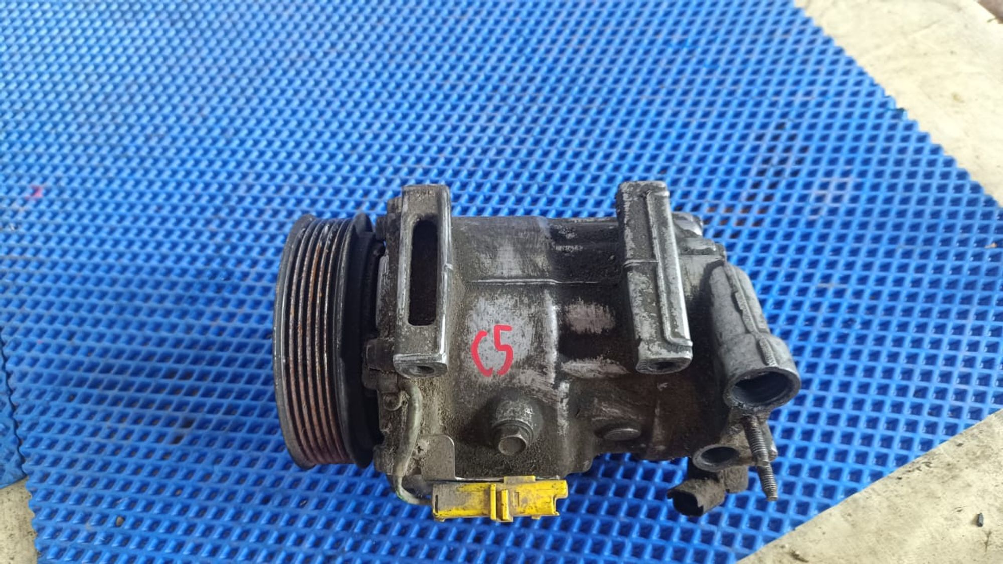 https://gcs.partsauto.market/rn-stockpro.appspot.com/thmbs/userImages/72ad5fba4727bffbc6ea9a8c61494201/part/3128a9cb-56f4-498e-bdea-e97d76ca3042_1745567478299.jpg