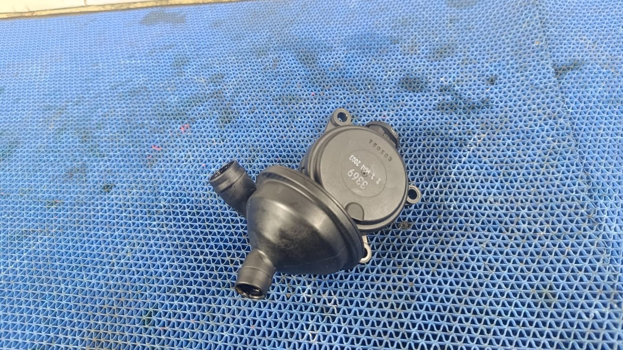 https://gcs.partsauto.market/rn-stockpro.appspot.com/thmbs/userImages/72ad5fba4727bffbc6ea9a8c61494201/part/350f3578-8b15-4f66-948e-3982e0e9467b_1745749735175.jpg