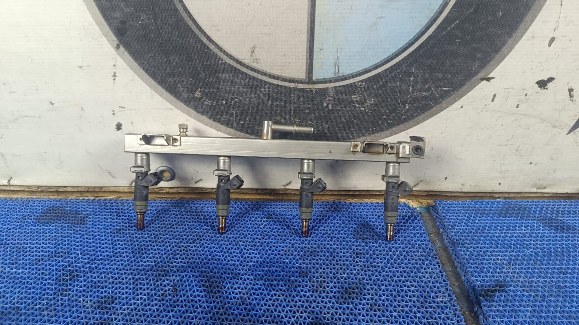 https://gcs.partsauto.market/rn-stockpro.appspot.com/thmbs/userImages/72ad5fba4727bffbc6ea9a8c61494201/part/3724b7a1-3981-4ac4-84d0-46d3e403392f_1745589013161.jpg