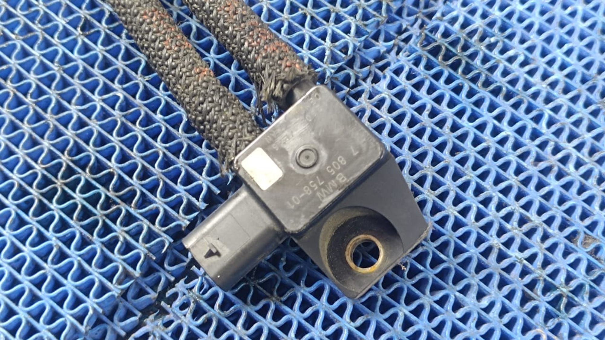 https://gcs.partsauto.market/rn-stockpro.appspot.com/thmbs/userImages/72ad5fba4727bffbc6ea9a8c61494201/part/3b974514-7e85-48e6-86ae-f0a082ce1299_1747753312950.jpg
