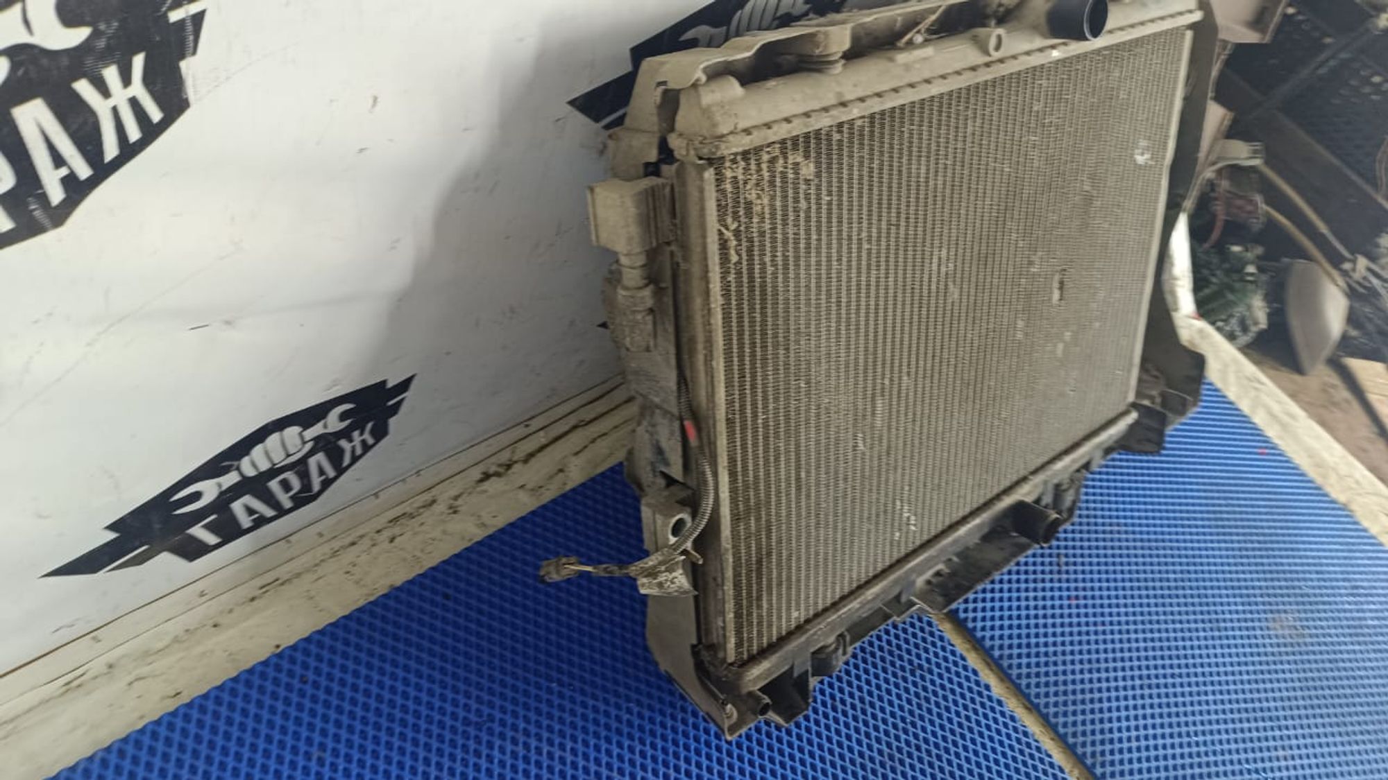 https://gcs.partsauto.market/rn-stockpro.appspot.com/thmbs/userImages/72ad5fba4727bffbc6ea9a8c61494201/part/3c769d59-37a2-4ca7-9d55-89425f473778_1744977256356.jpg