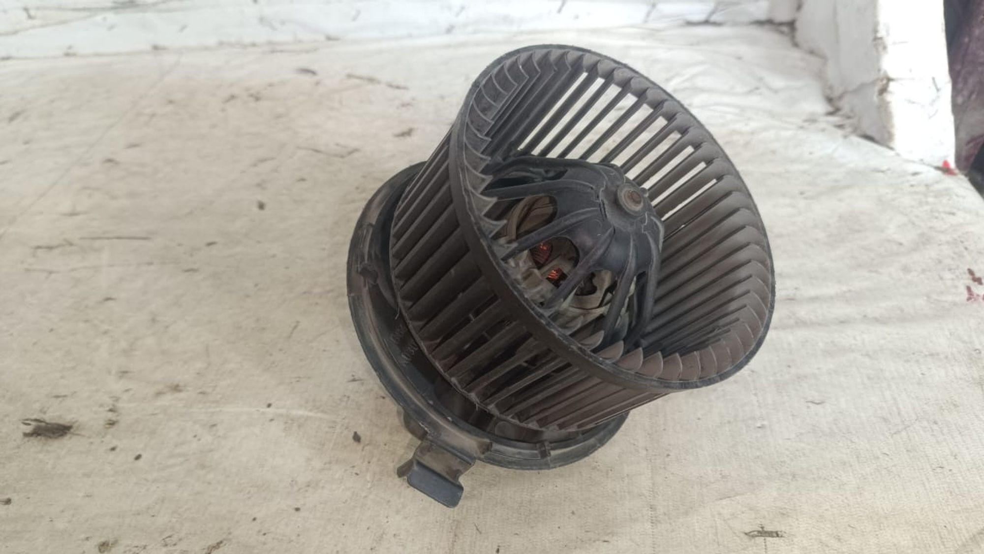 https://gcs.partsauto.market/rn-stockpro.appspot.com/thmbs/userImages/72ad5fba4727bffbc6ea9a8c61494201/part/4b36ab7b-c629-4316-84d4-4f35a2f19078_1742926461812.jpg