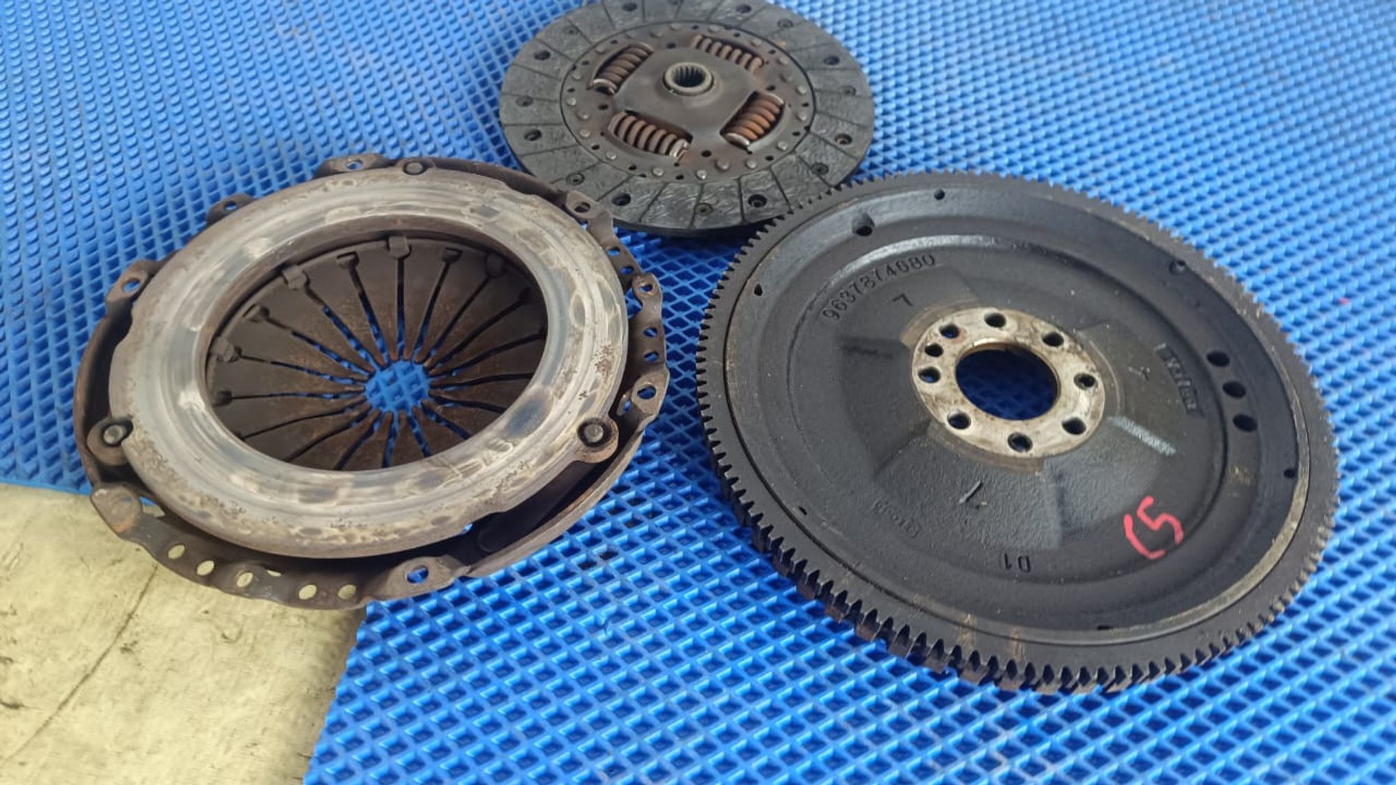 https://gcs.partsauto.market/rn-stockpro.appspot.com/thmbs/userImages/72ad5fba4727bffbc6ea9a8c61494201/part/59d21f17-32f4-45d2-bfa0-25b10b3df723_1745493507352.jpg