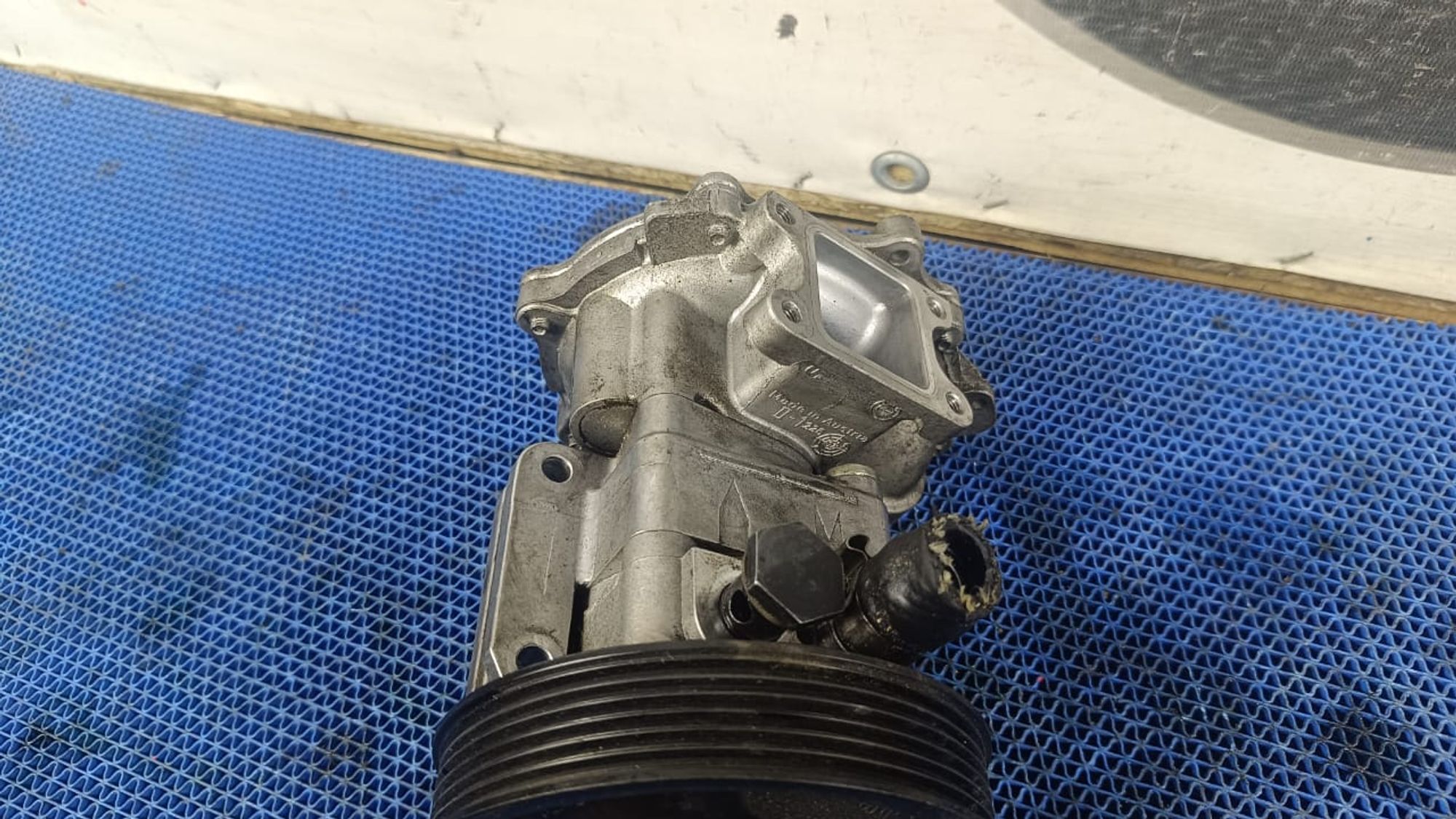 https://gcs.partsauto.market/rn-stockpro.appspot.com/thmbs/userImages/72ad5fba4727bffbc6ea9a8c61494201/part/5a85b295-dc0d-4886-a17a-701a98dcc384_1745588027894.jpg
