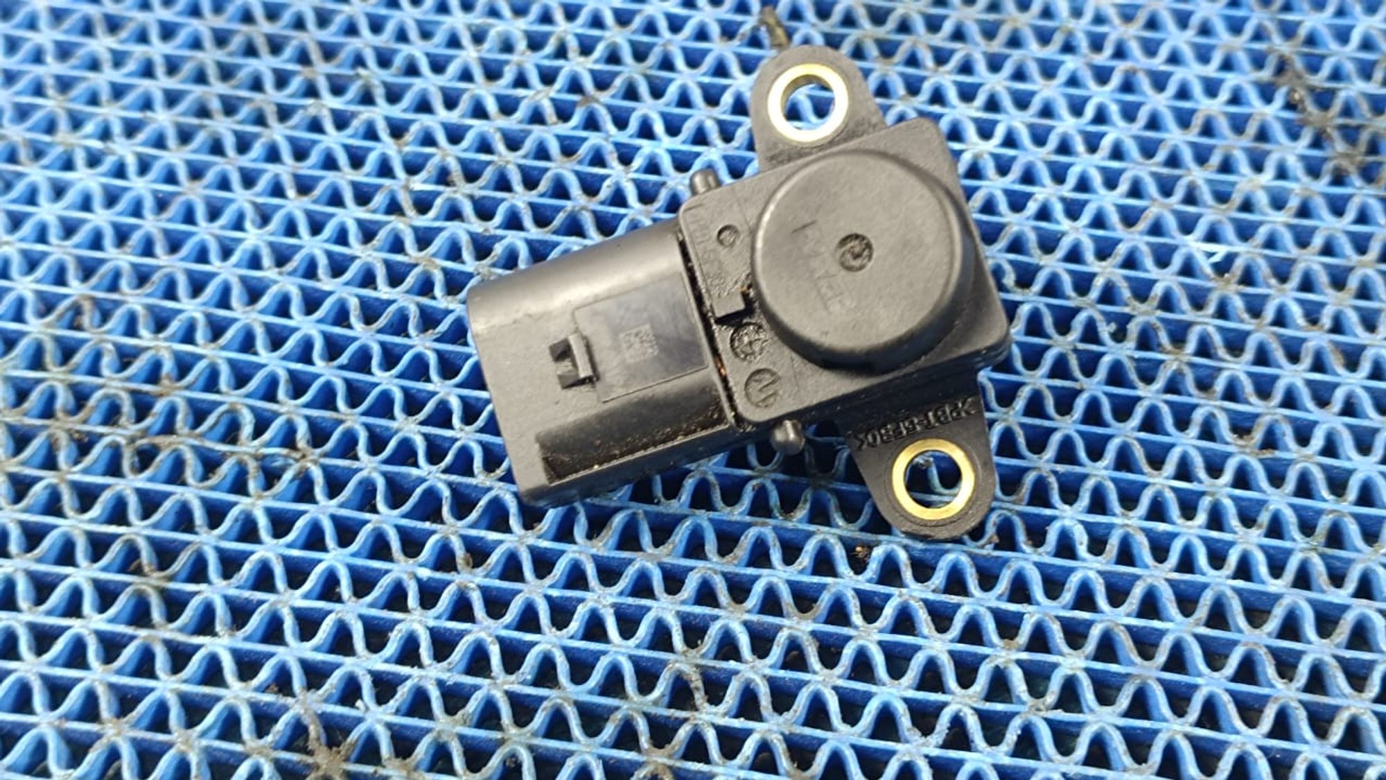 https://gcs.partsauto.market/rn-stockpro.appspot.com/thmbs/userImages/72ad5fba4727bffbc6ea9a8c61494201/part/5c4066c9-9f21-4606-81c8-e35473a7d8e2_1733486218922.jpg
