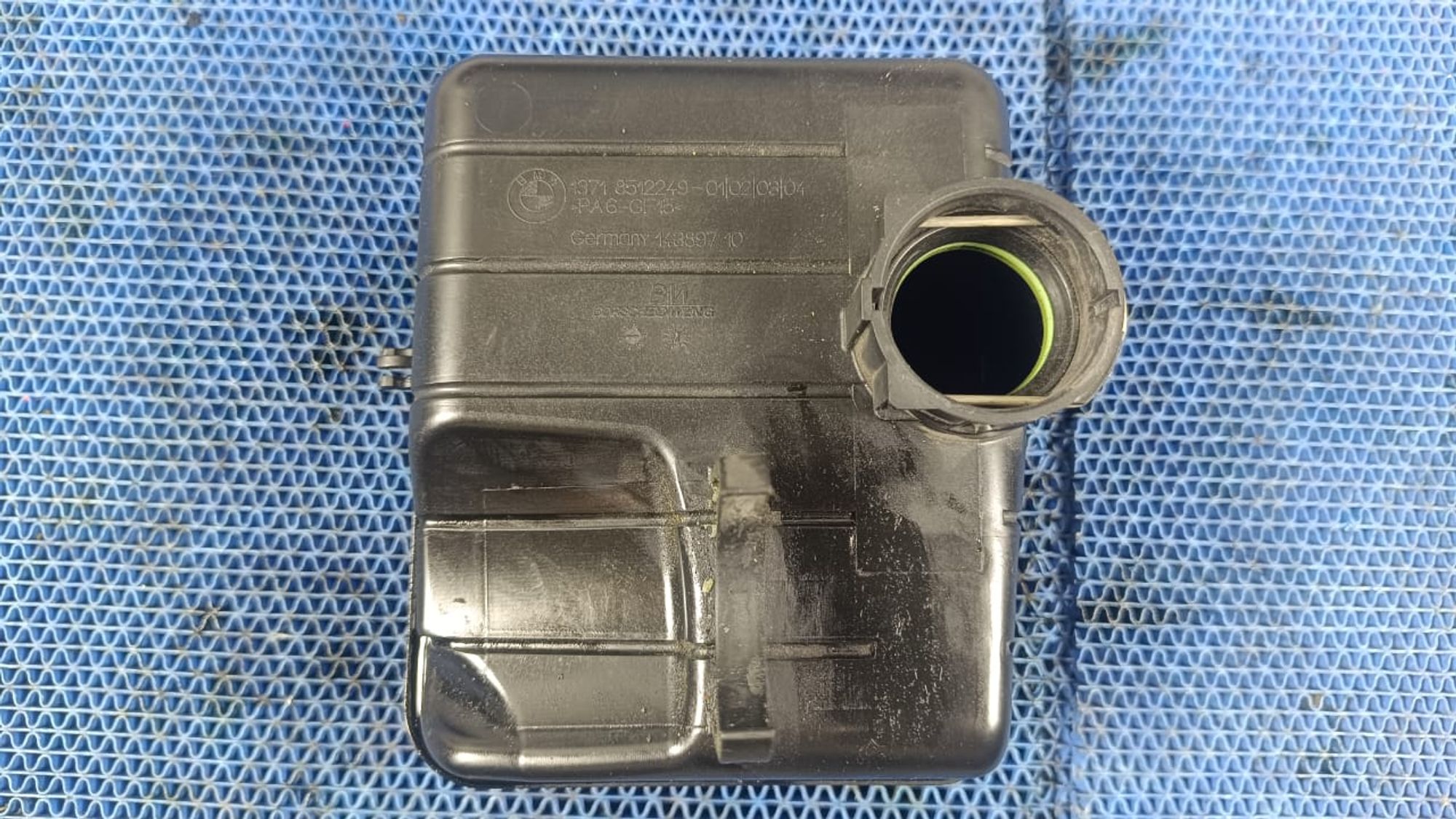 https://gcs.partsauto.market/rn-stockpro.appspot.com/thmbs/userImages/72ad5fba4727bffbc6ea9a8c61494201/part/5f3fb4f2-d304-4787-a917-8e48dce657d0_1747724666612.jpg