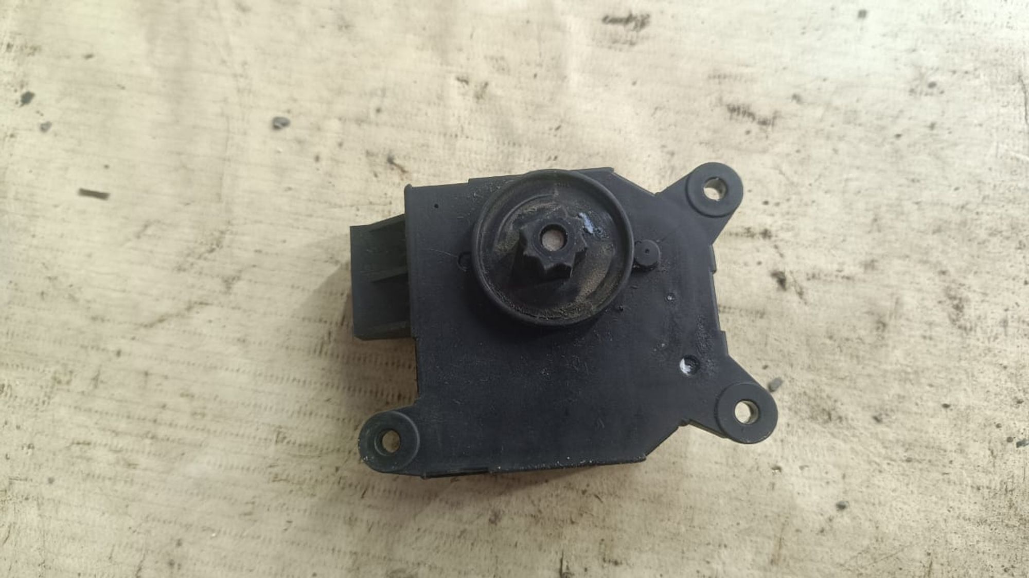 https://gcs.partsauto.market/rn-stockpro.appspot.com/thmbs/userImages/72ad5fba4727bffbc6ea9a8c61494201/part/61d1f8c2-48e9-4a28-841f-5b4af02b911f_1742928426382.jpg