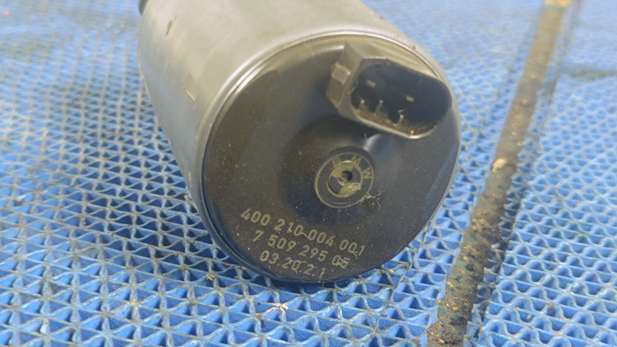 https://gcs.partsauto.market/rn-stockpro.appspot.com/thmbs/userImages/72ad5fba4727bffbc6ea9a8c61494201/part/62c343bd-8744-4171-bd68-479125ec9745_1745585004622.jpg