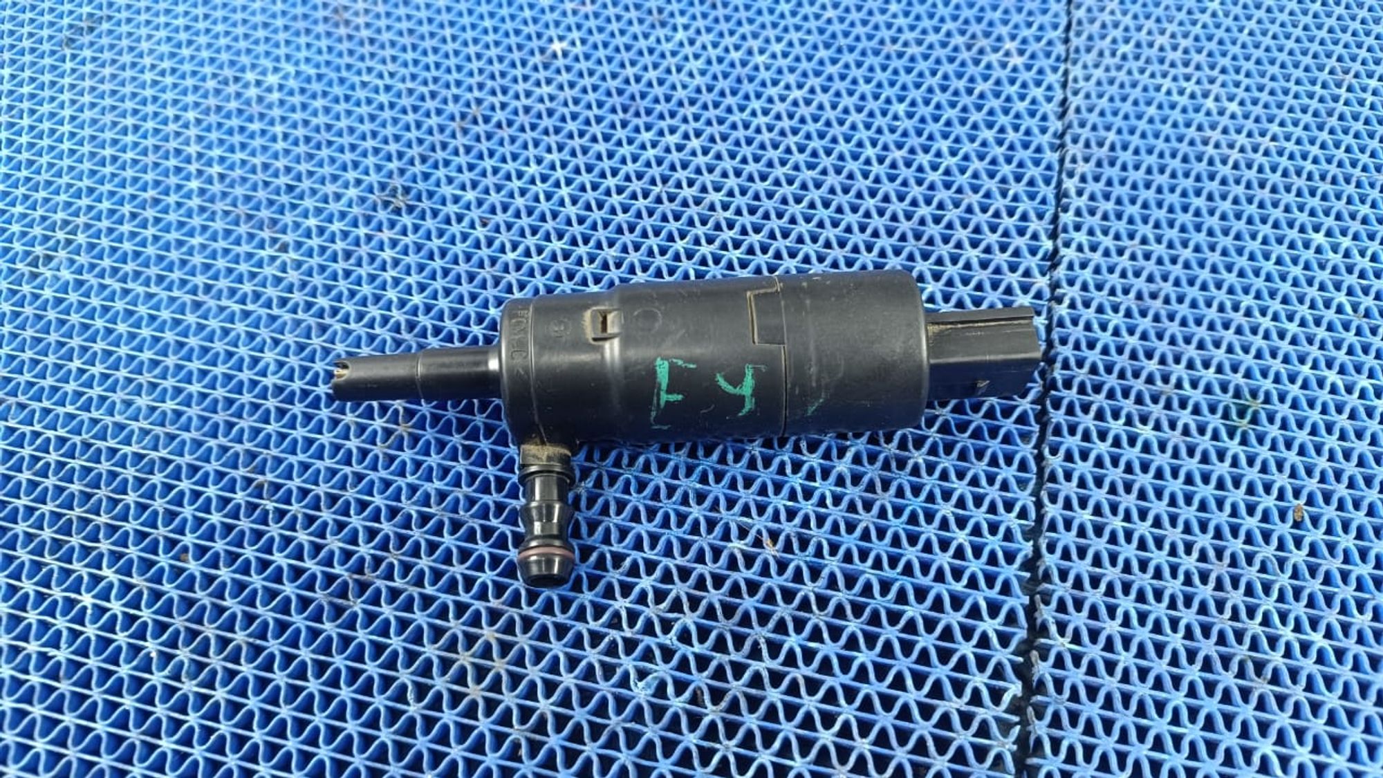 https://gcs.partsauto.market/rn-stockpro.appspot.com/thmbs/userImages/72ad5fba4727bffbc6ea9a8c61494201/part/6377a405-7113-4384-a93f-b63dac4e74bc_1736600315972.jpg