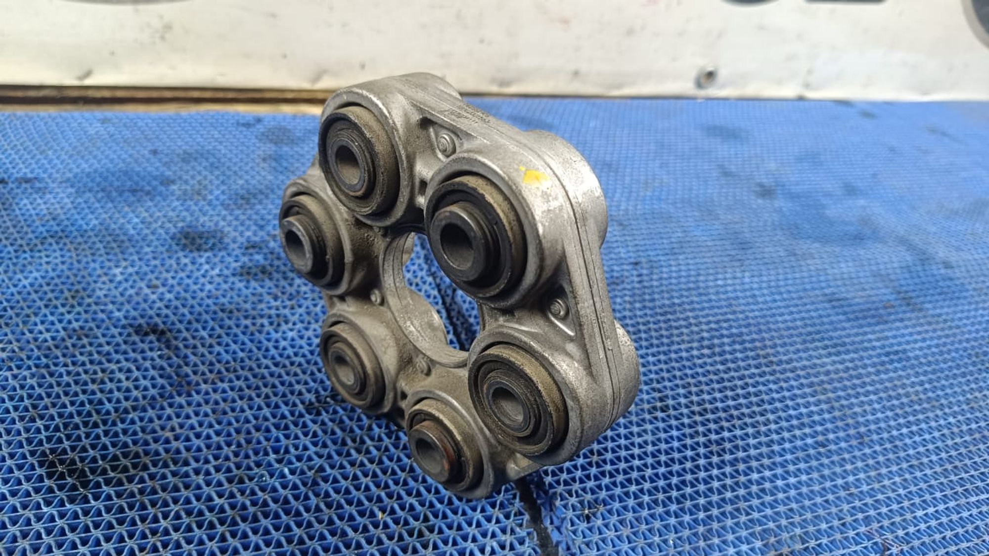 https://gcs.partsauto.market/rn-stockpro.appspot.com/thmbs/userImages/72ad5fba4727bffbc6ea9a8c61494201/part/66b3e66a-9798-4e50-9292-58fb11bea423_1747303847583.jpg
