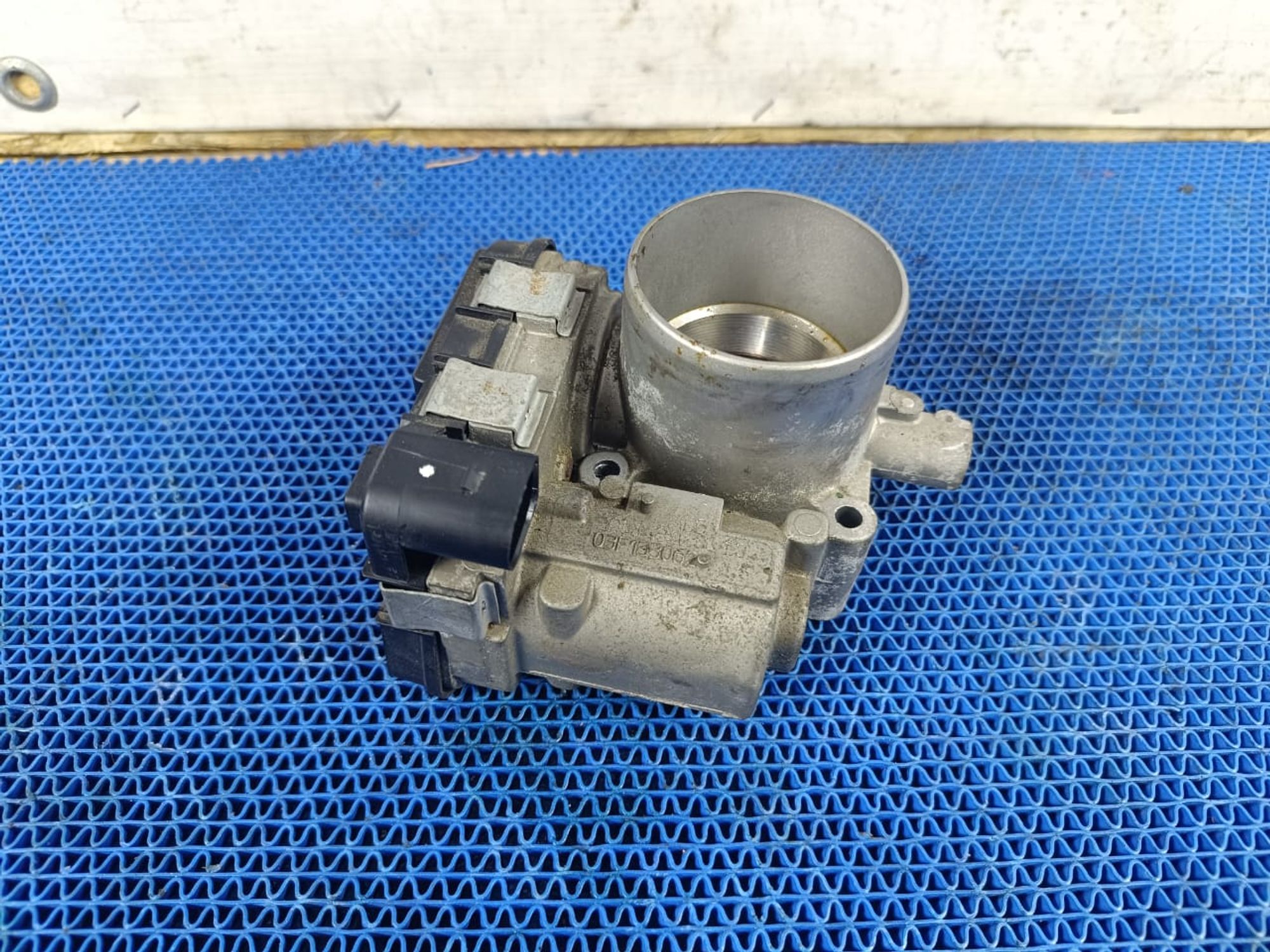 https://gcs.partsauto.market/rn-stockpro.appspot.com/thmbs/userImages/72ad5fba4727bffbc6ea9a8c61494201/part/69f26a38-ee54-4015-86b1-7c93a467d731_1723458617343.jpg