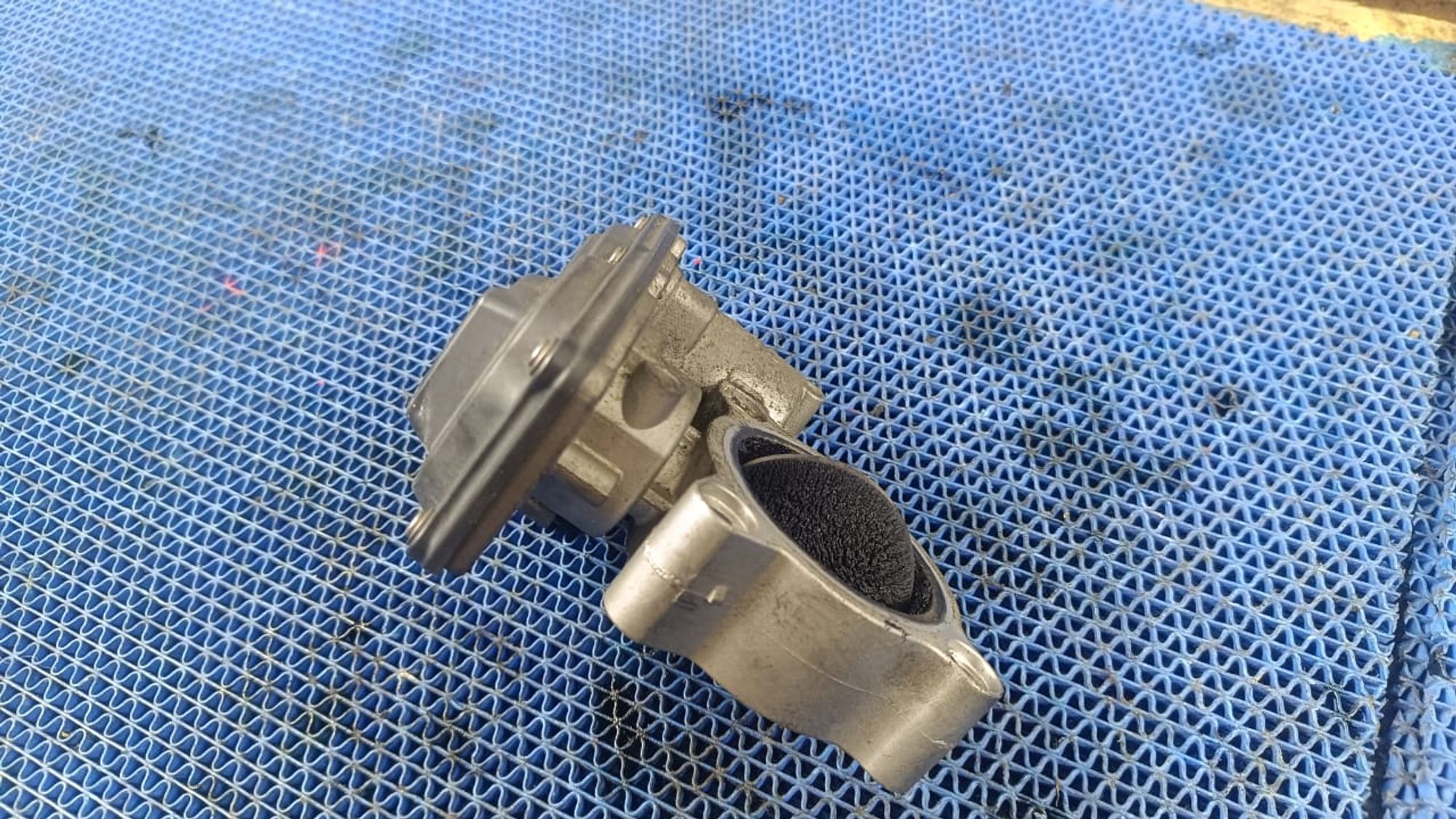 https://gcs.partsauto.market/rn-stockpro.appspot.com/thmbs/userImages/72ad5fba4727bffbc6ea9a8c61494201/part/6ae03735-9ea2-43eb-a3d1-6349f43a6299_1747303944652.jpg