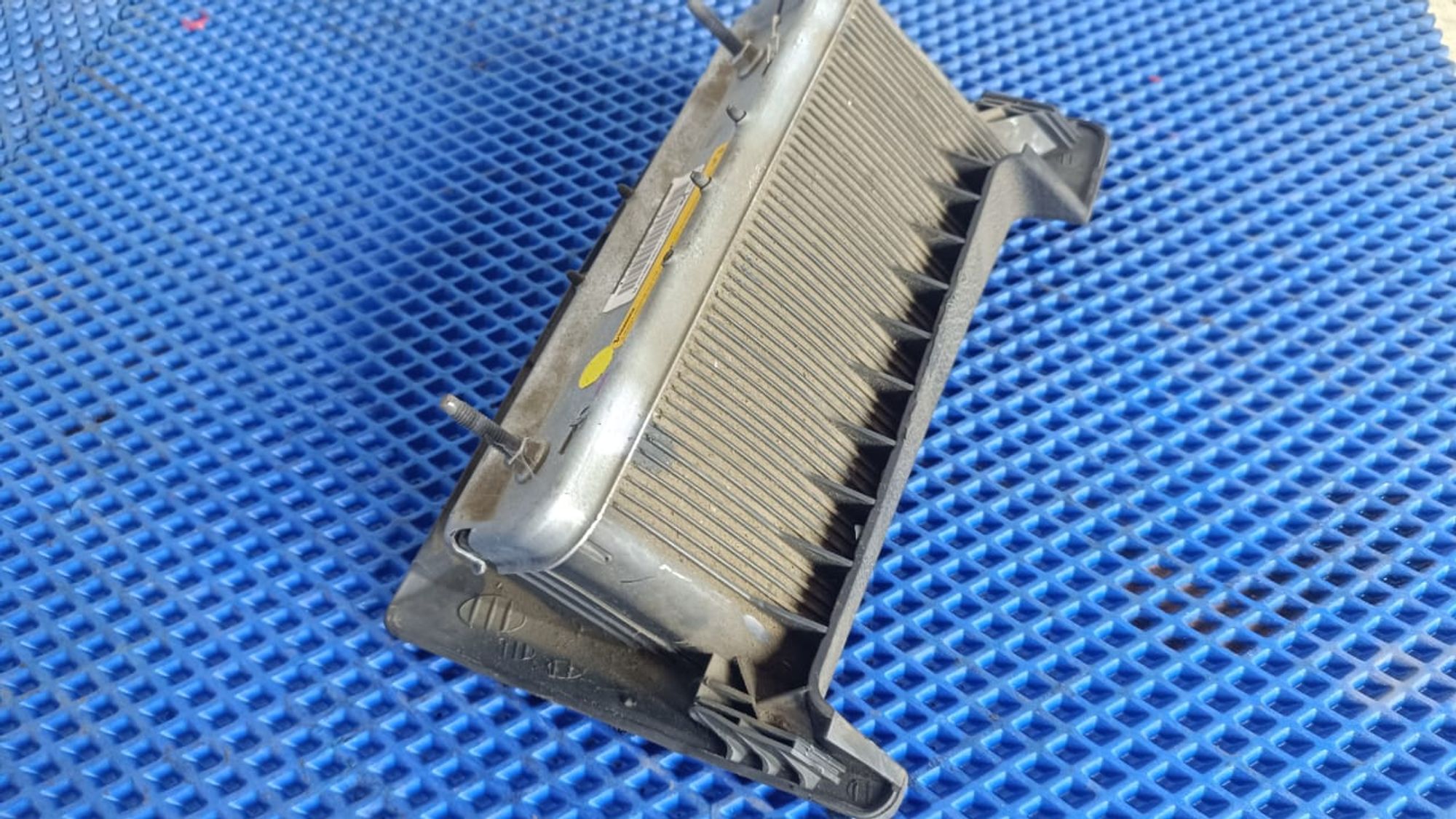 https://gcs.partsauto.market/rn-stockpro.appspot.com/thmbs/userImages/72ad5fba4727bffbc6ea9a8c61494201/part/6ba73a6c-27ac-4d43-b180-0d4ab80e5106_1745493590694.jpg