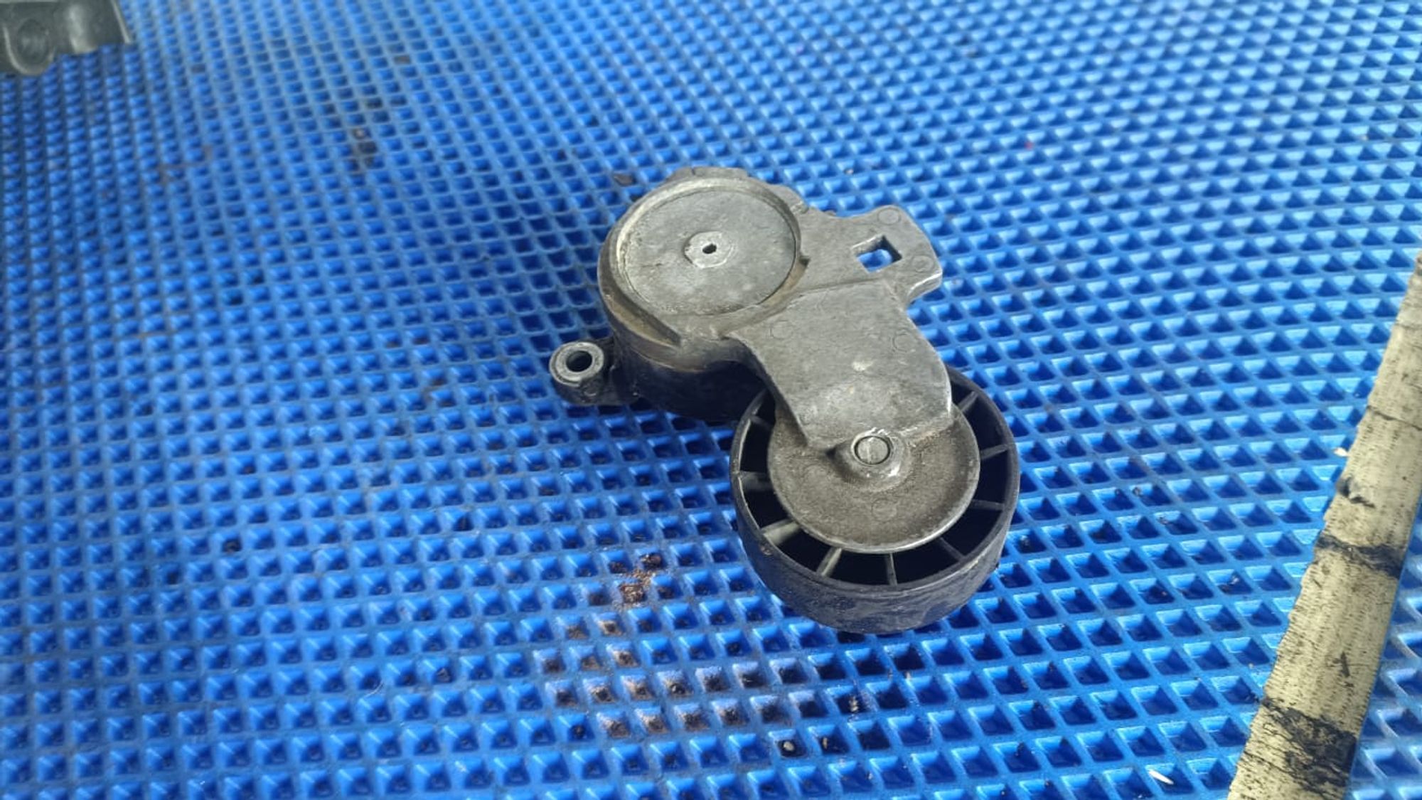 https://gcs.partsauto.market/rn-stockpro.appspot.com/thmbs/userImages/72ad5fba4727bffbc6ea9a8c61494201/part/768c4b62-5f8e-4e28-a950-891937f789f5_1747045657894.jpg