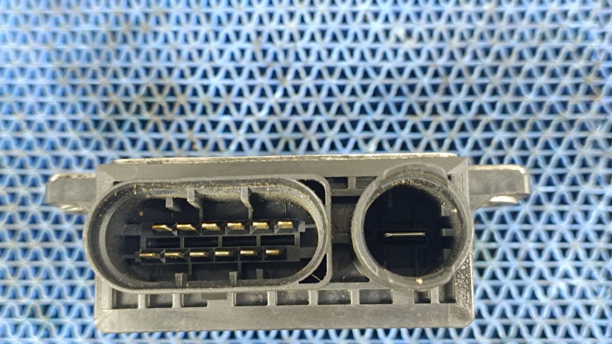 https://gcs.partsauto.market/rn-stockpro.appspot.com/thmbs/userImages/72ad5fba4727bffbc6ea9a8c61494201/part/7710d636-c49c-4788-b729-ab0411549a1d_1745393848181.jpg