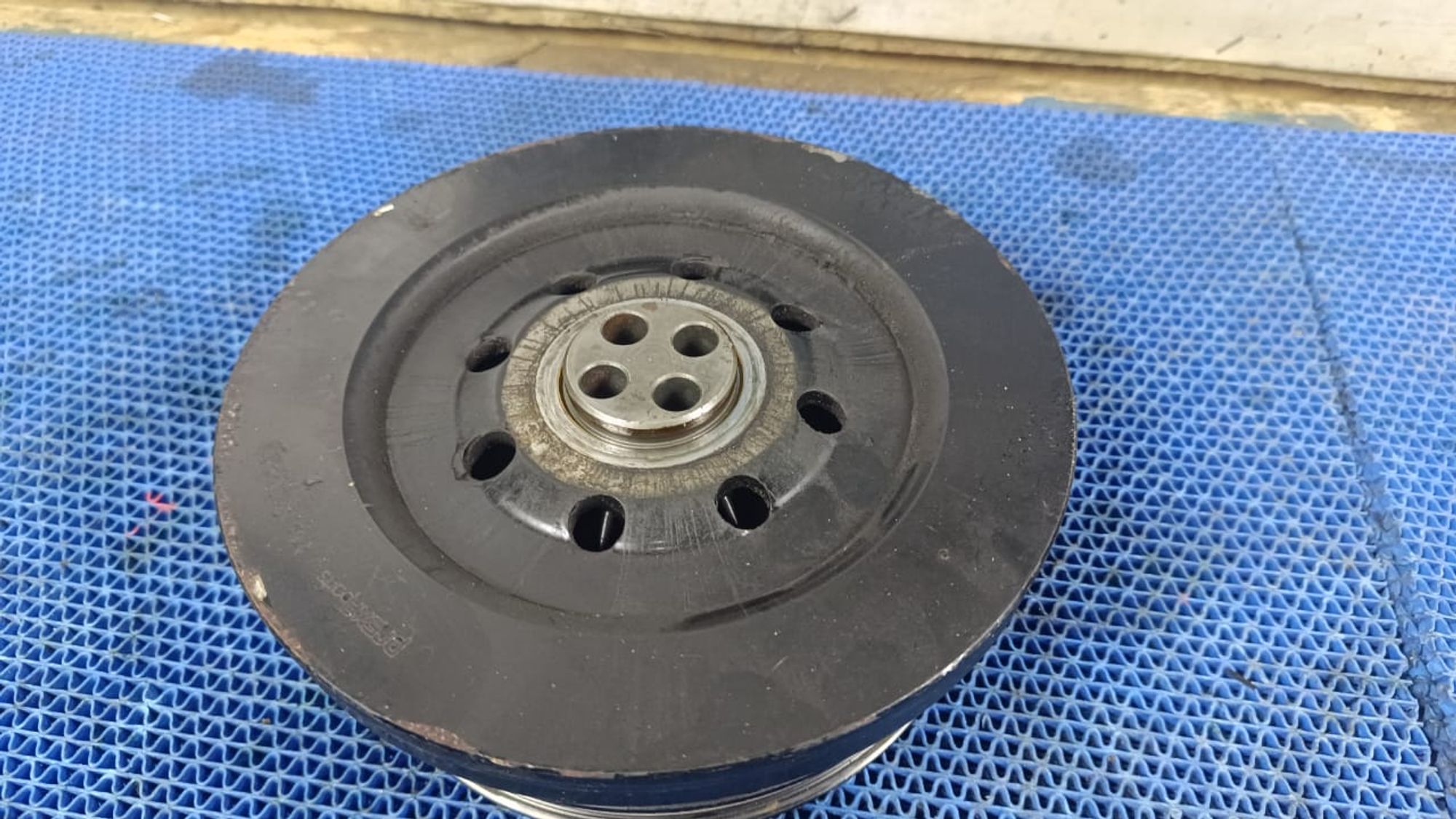 https://gcs.partsauto.market/rn-stockpro.appspot.com/thmbs/userImages/72ad5fba4727bffbc6ea9a8c61494201/part/795a9ad0-c833-49df-9156-9a9d8d5ecd99_1745227882355.jpg