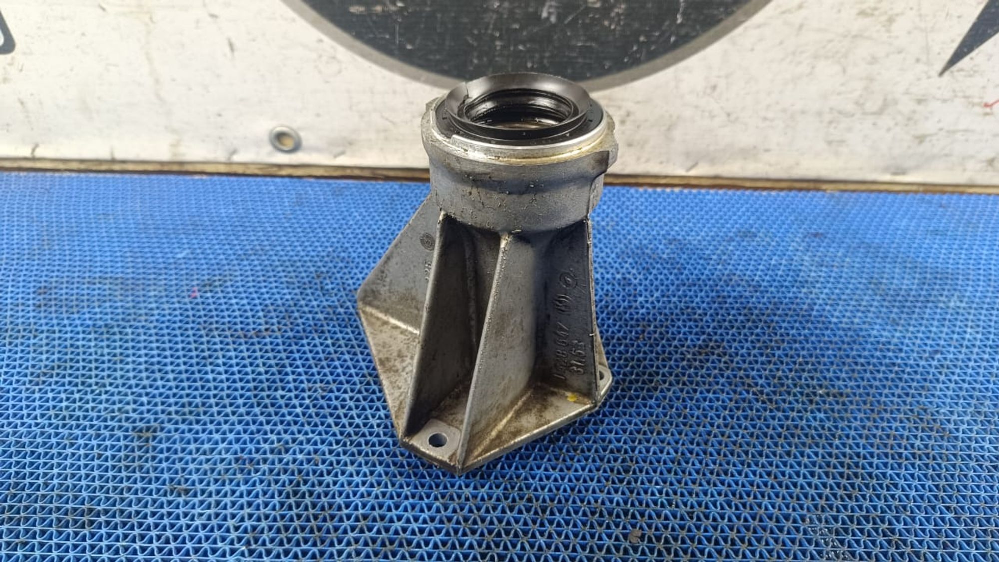 https://gcs.partsauto.market/rn-stockpro.appspot.com/thmbs/userImages/72ad5fba4727bffbc6ea9a8c61494201/part/7af86769-f319-43cb-98fc-4d27d9c20ce2_1733756572149.jpg