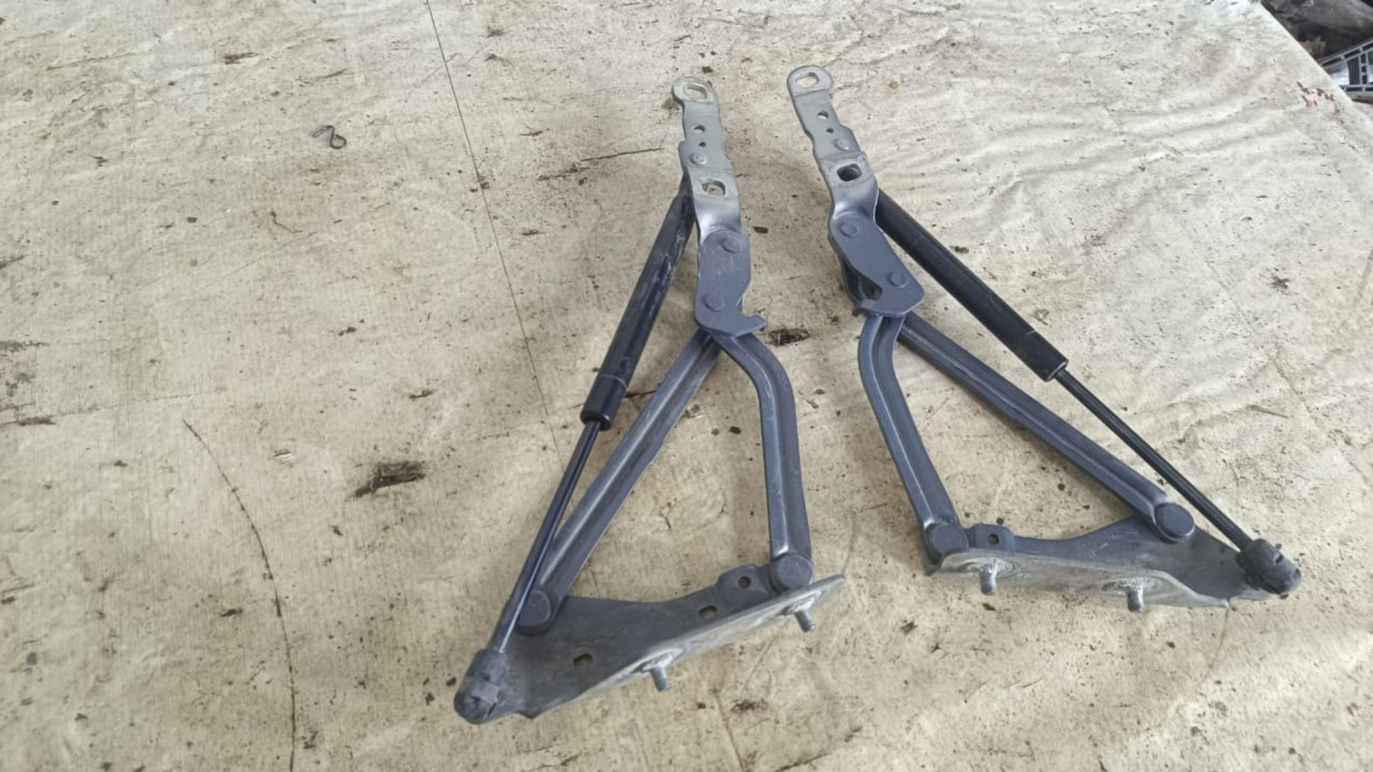 https://gcs.partsauto.market/rn-stockpro.appspot.com/thmbs/userImages/72ad5fba4727bffbc6ea9a8c61494201/part/7df2f348-0af7-44e1-a3c4-58aa9bd40184_1742295126596.jpg